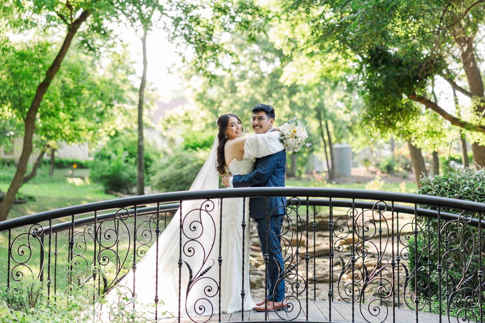 Unique-dallas-wedding-photographer