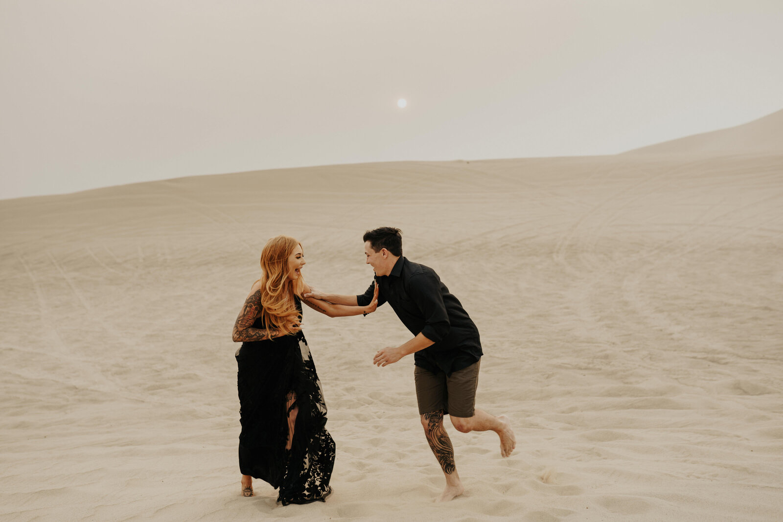 Sand Dunes Couples Photos - Raquel King Photography30