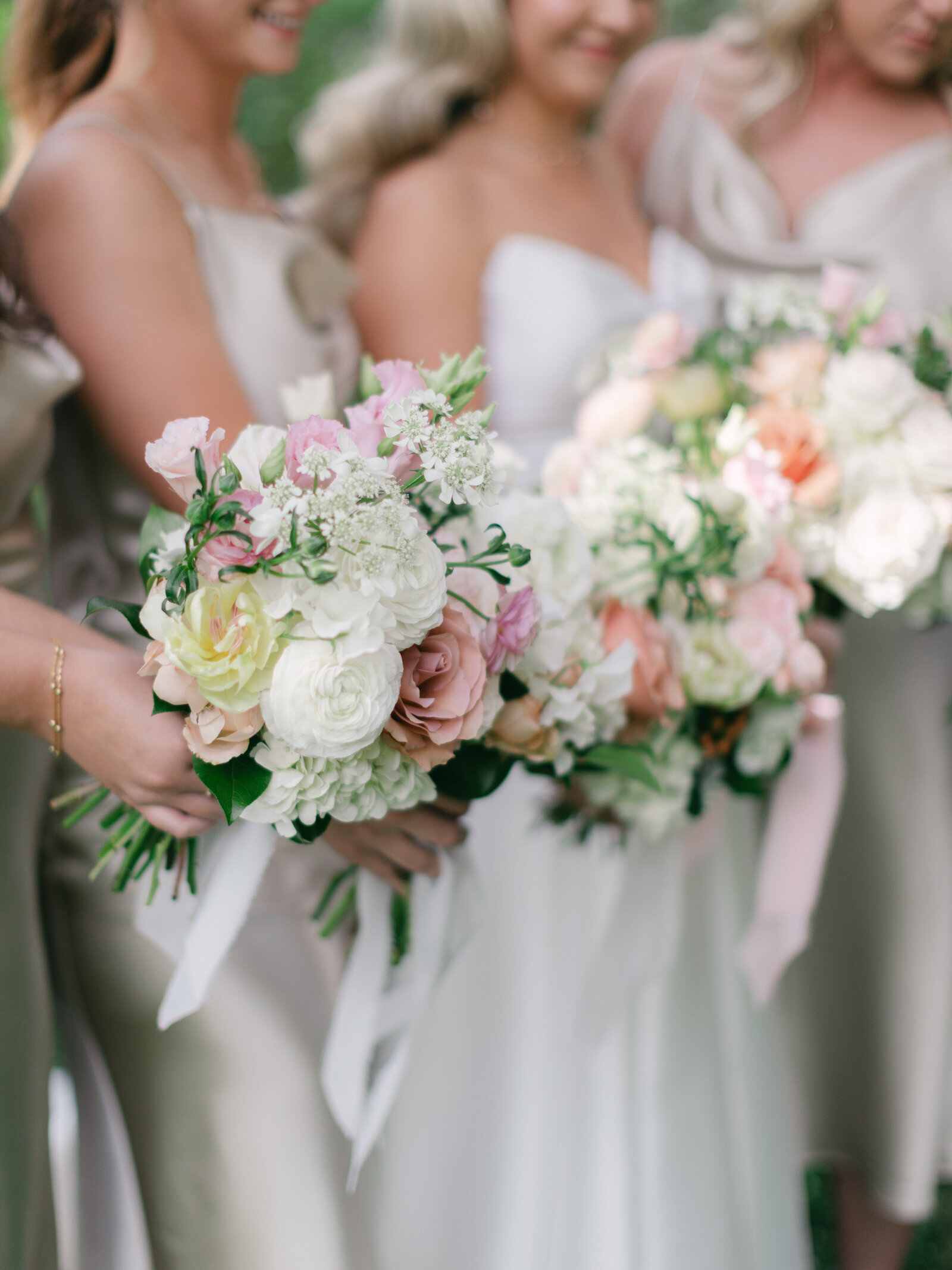 17-torianna-brooke-portraiture-magnolia-gardens-charleston-wedding