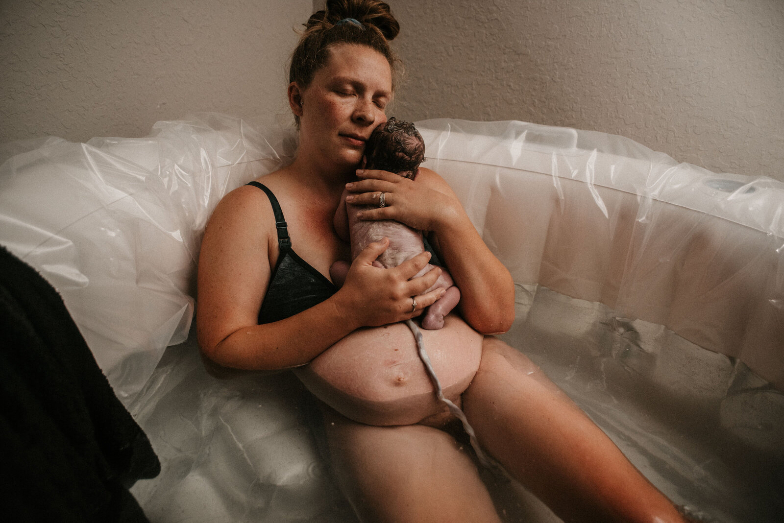 Ocala-homebirth-birth-photographer (8)