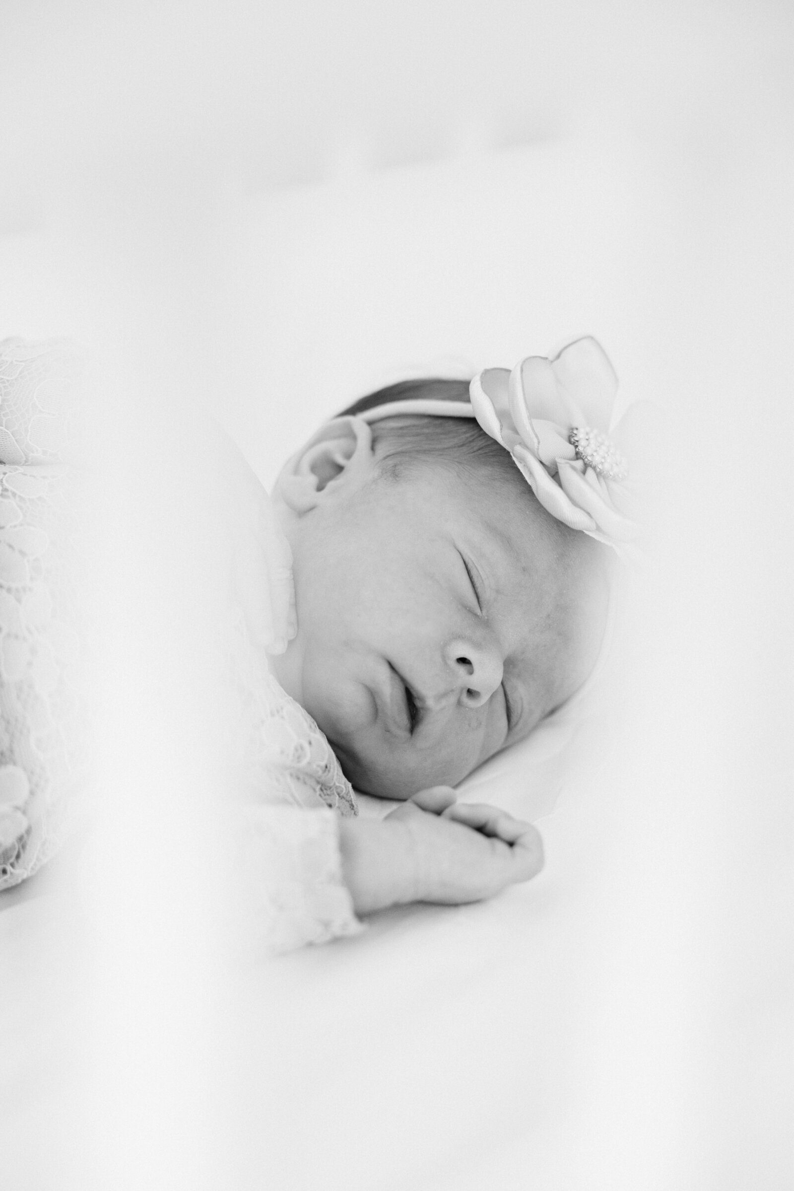 CORNELIA ZAISS PHOTOGRAPY SOPHIA NEWBORN SESSION 094