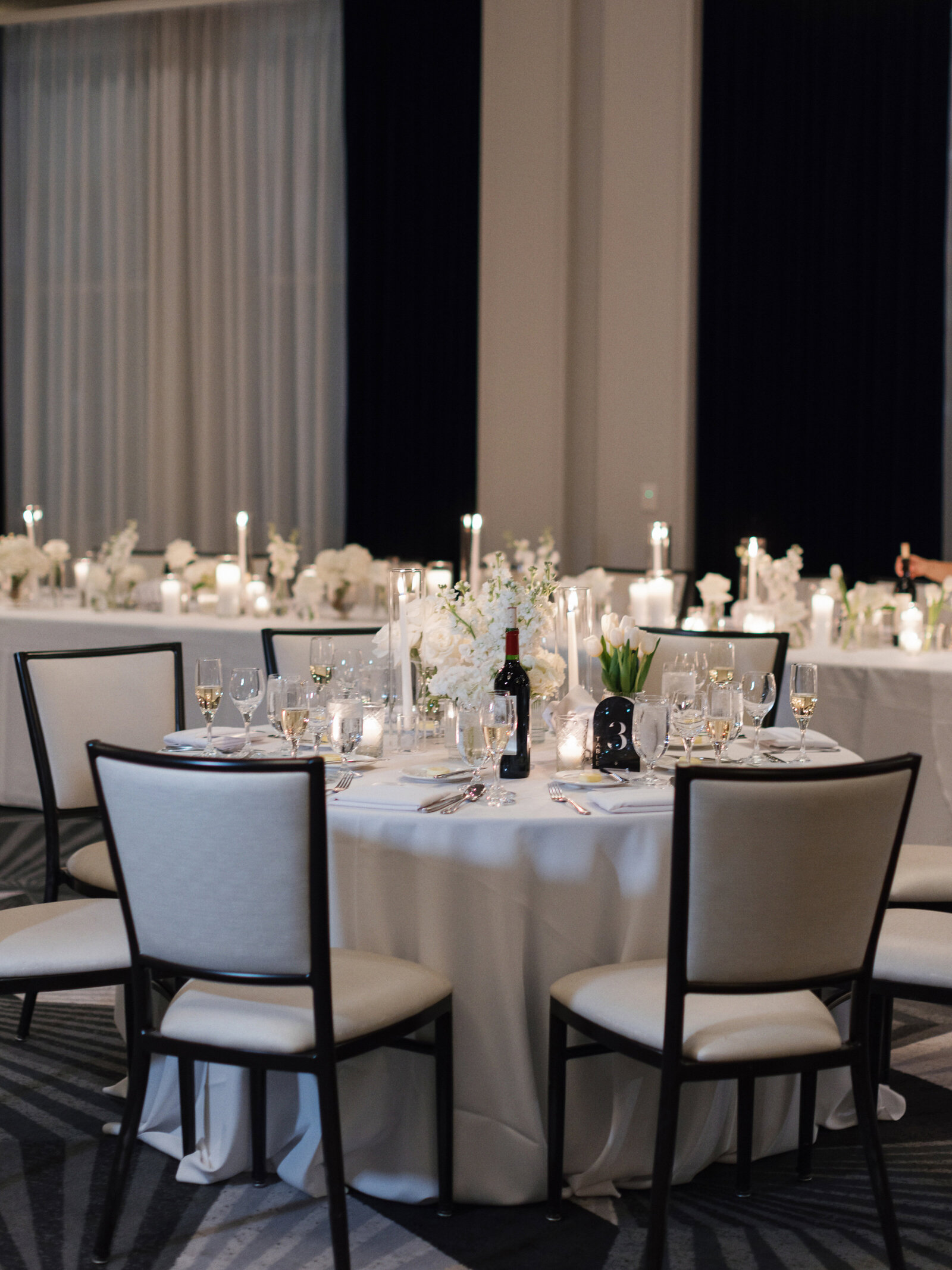 Chicago Wedding photographer Jennifer Campbell-Wedding at the Kimpton Gray Hotel-192