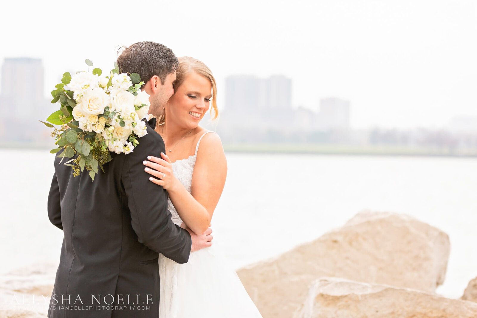 Wedding-at-The-Factory-on-Barclay-in-Milwaukee-0403