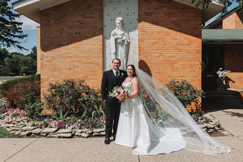 ErinandMike-MariahKastenPhoto-MichiganWeddingPhotographer-159
