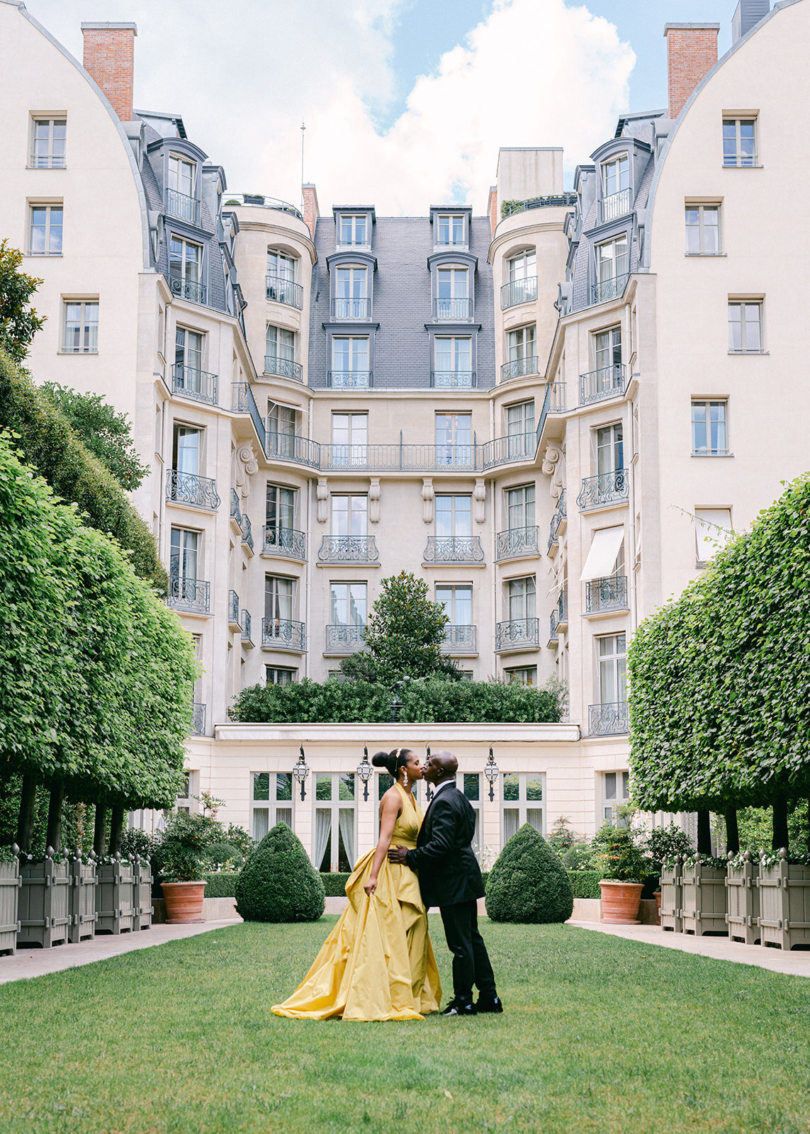 Luxury French American Wedding planner Paris Ritz Place Vendome fine art (267)