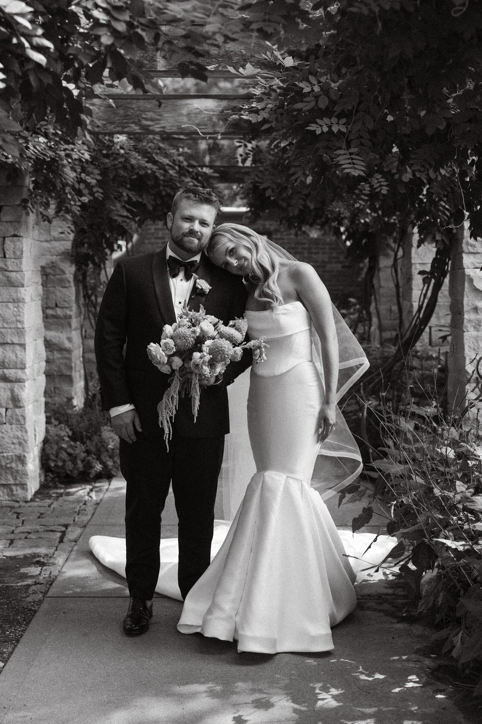 Lauritzen-Gardens-Wedding-402-Events-Julia & Connor  (20)
