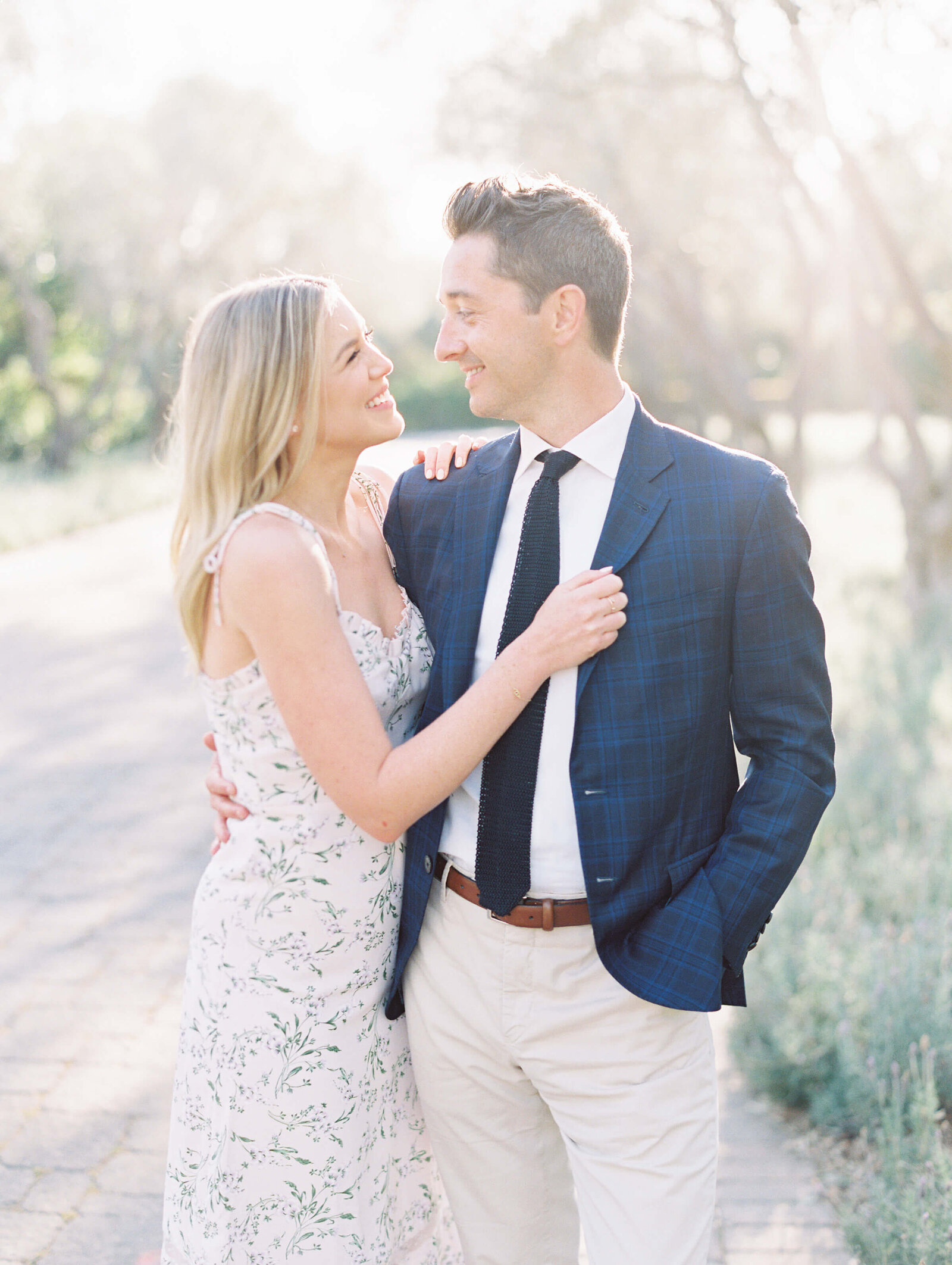 Lisa-Leanne-Photography_San-Ysidro-Ranch-Engagement_destination-wedding-photographer_southern-california-wedding-photographer_3