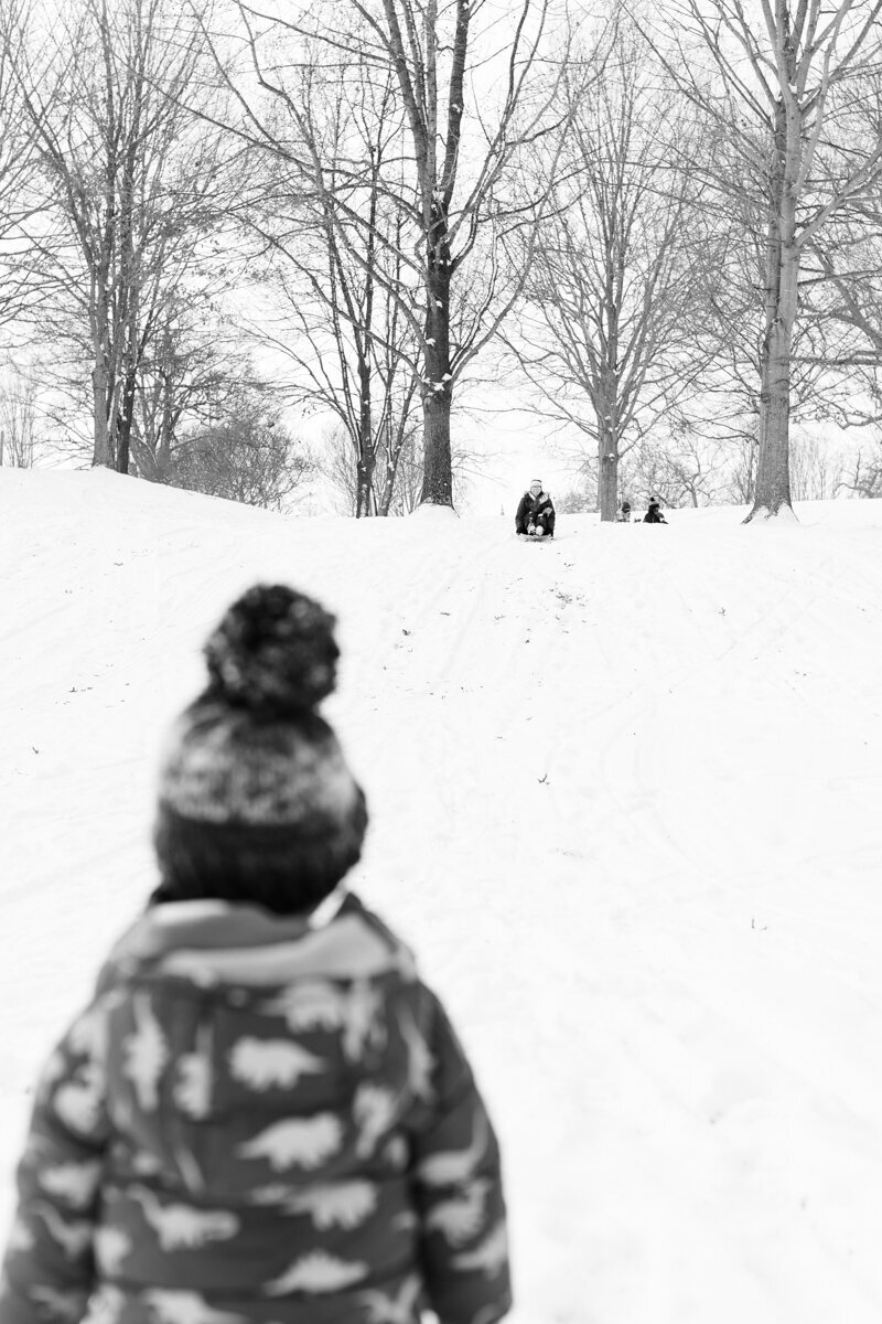 LightCreative_202201_DorotheaDixParkSnowDay_RaleighDocumentaryFamilyPhotographer_002_blog
