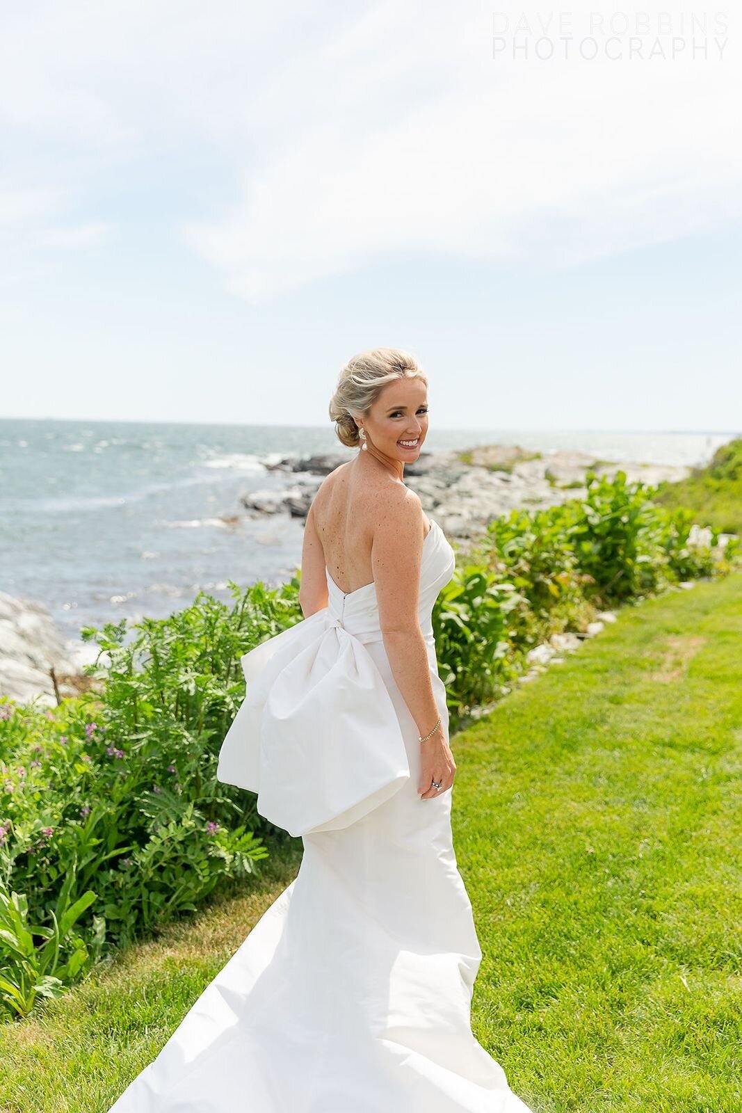 leila-james-events-newport-ri-wedding-planning-luxury-events-castle-hill-inn-elizabeth-and-casey-dave-robbins-photography-11