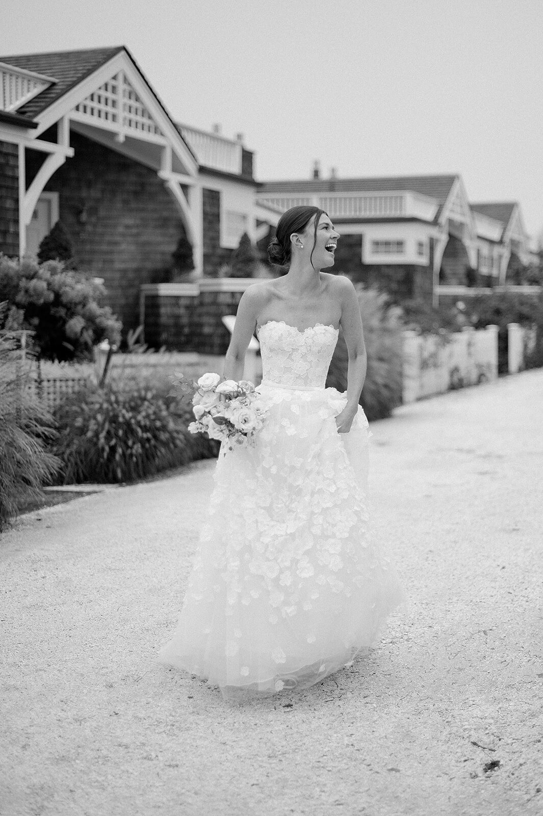 leila-james-events-newport-rhode-island-luxury-wedding-planner-castle-hill-wedding-coastal-wedding-photographer-stephanie-veglianteBride_Groom-51 copy