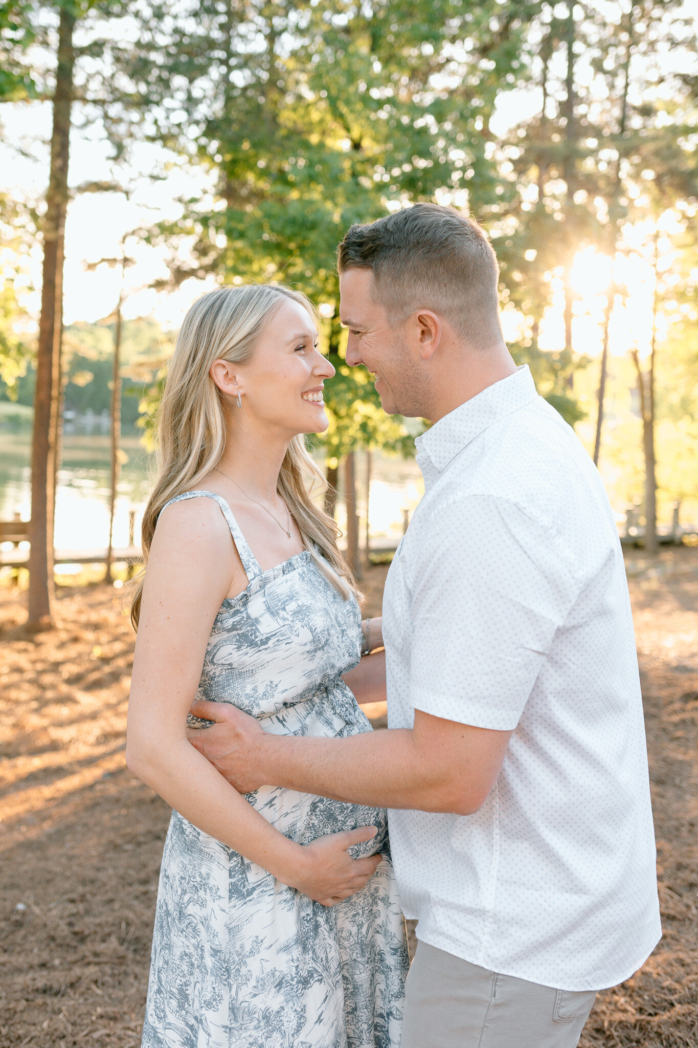 charlotte-golf-club-maternity-session-lake-norman (12)