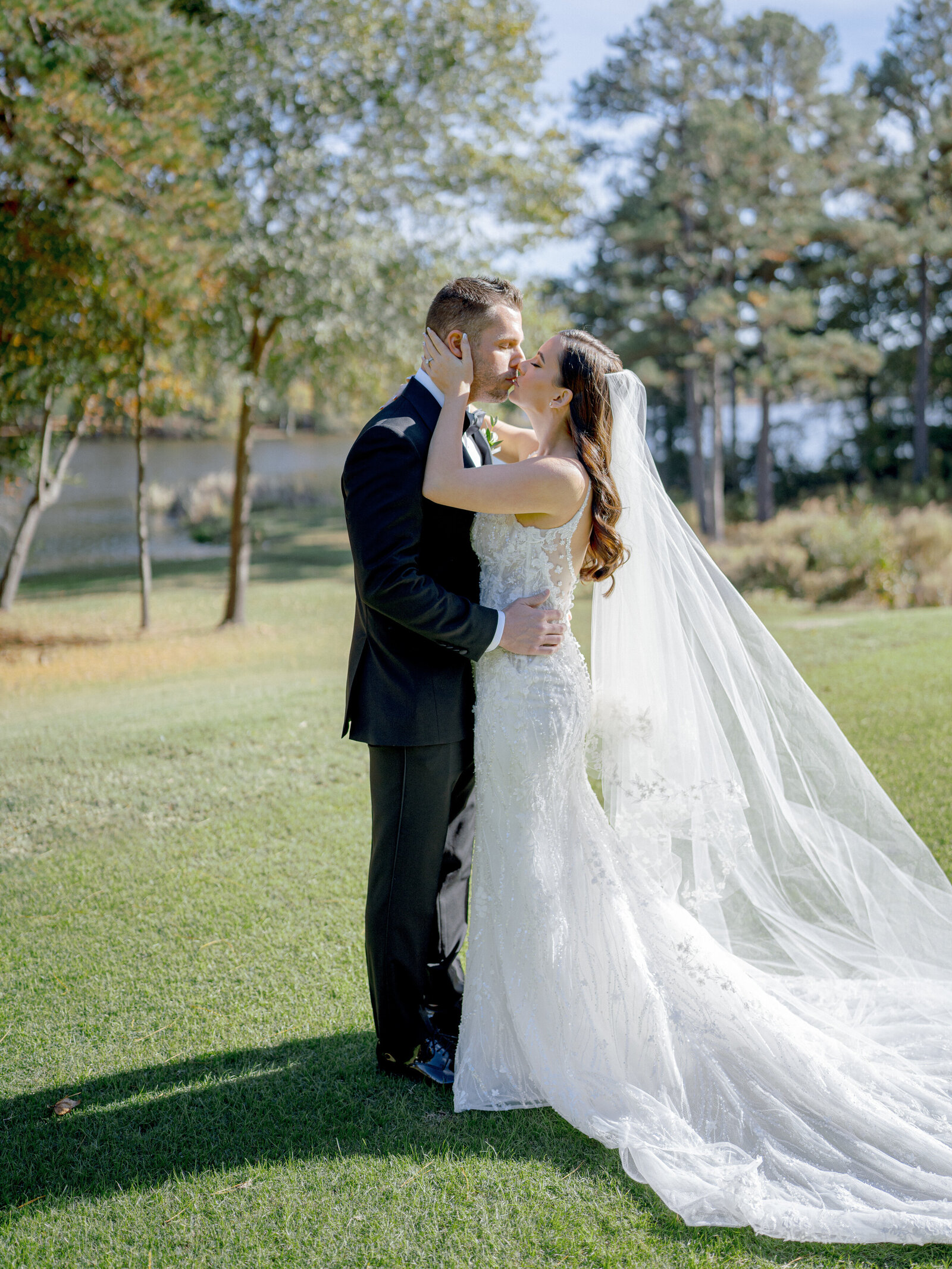 Holly-Lake-Wedding-Jen-Symes-25