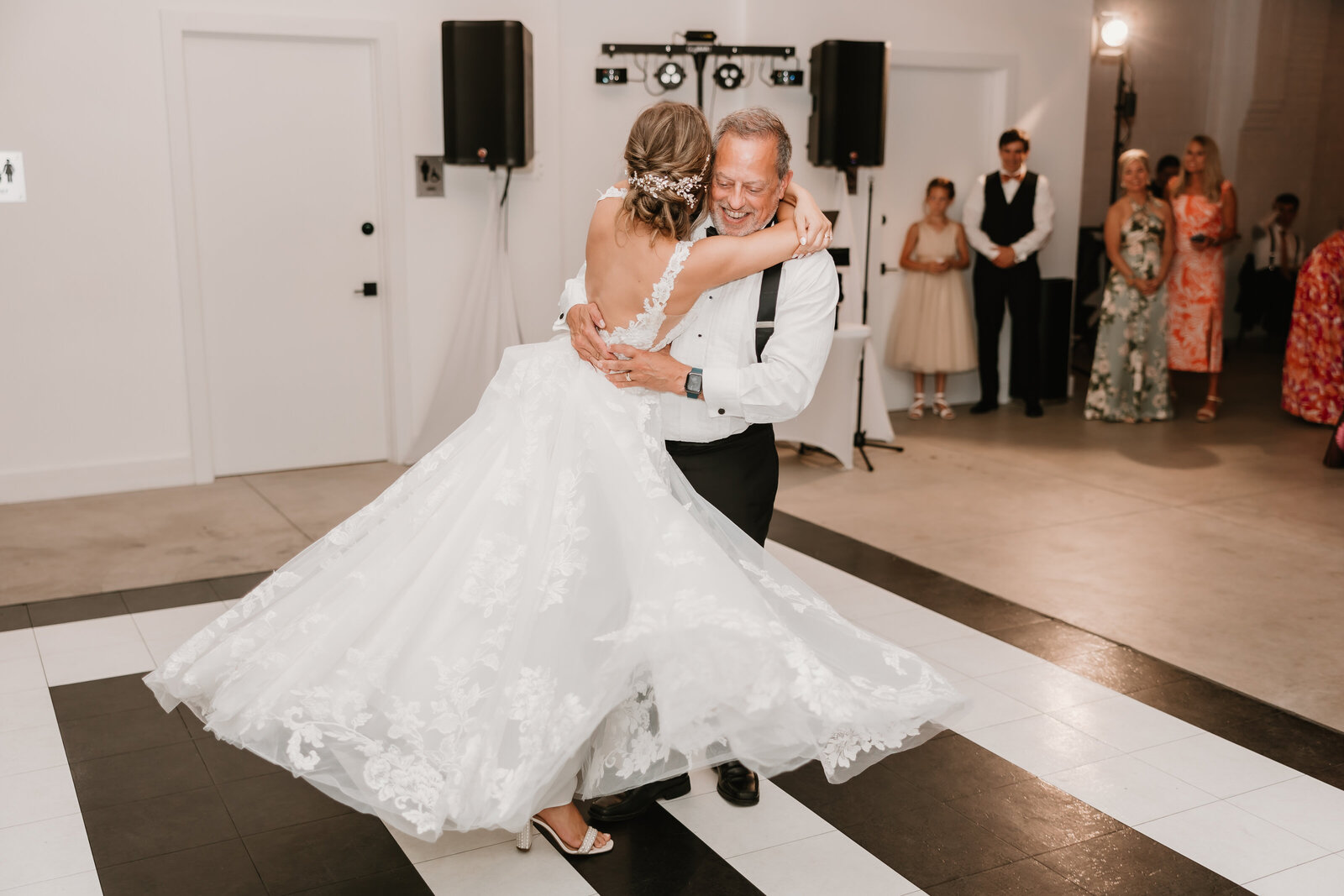 689-Katie and Phillip - Detroit Wedding Photographer - Mariah Kasten Photo