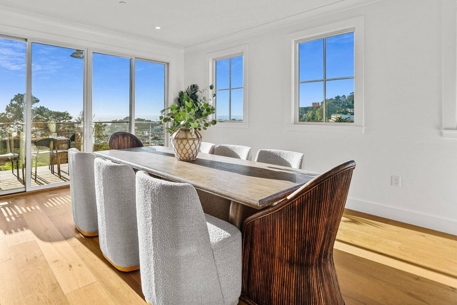mls8_michael-jimenez-pacifica-real-estate-agent-homes-for-sale-dining-room