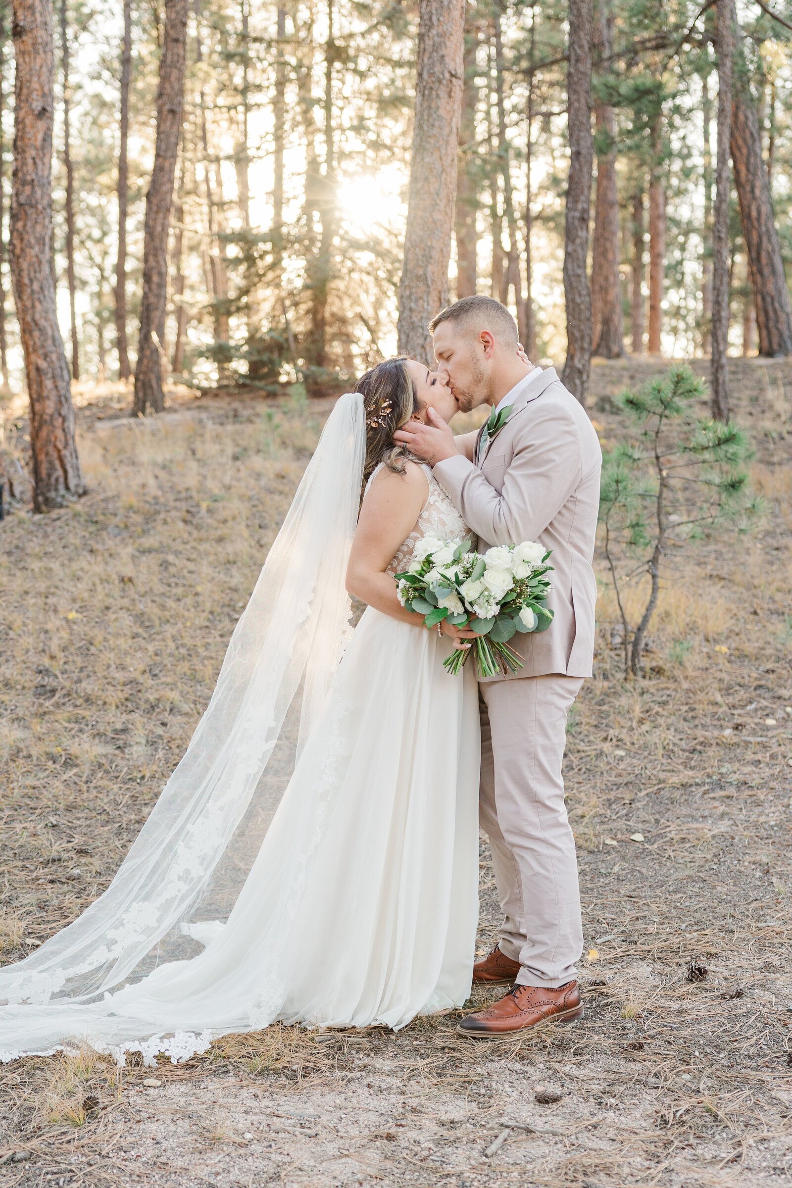 Celebrate your love with an intimate wedding ceremony in the beautiful outdoor settings of Colorado, expertly captured by Sam Immer Photography. Our personalized approach and keen eye for detail will ensure your special day is perfect.