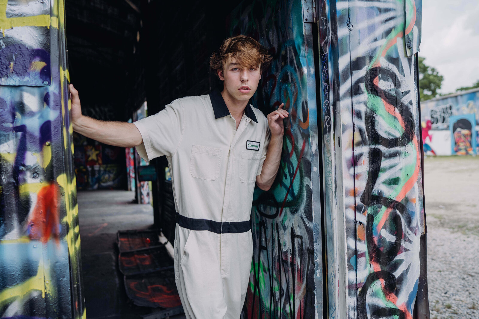 senior-guy-grafitti-urban