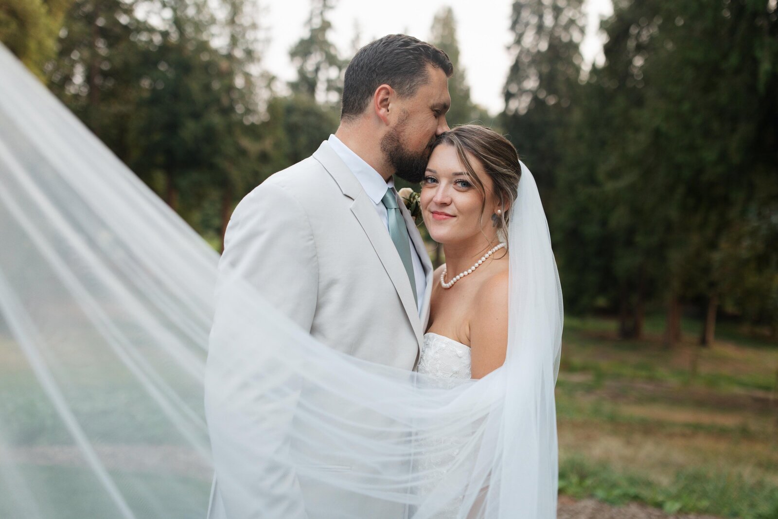 oregon-backyard-wedding