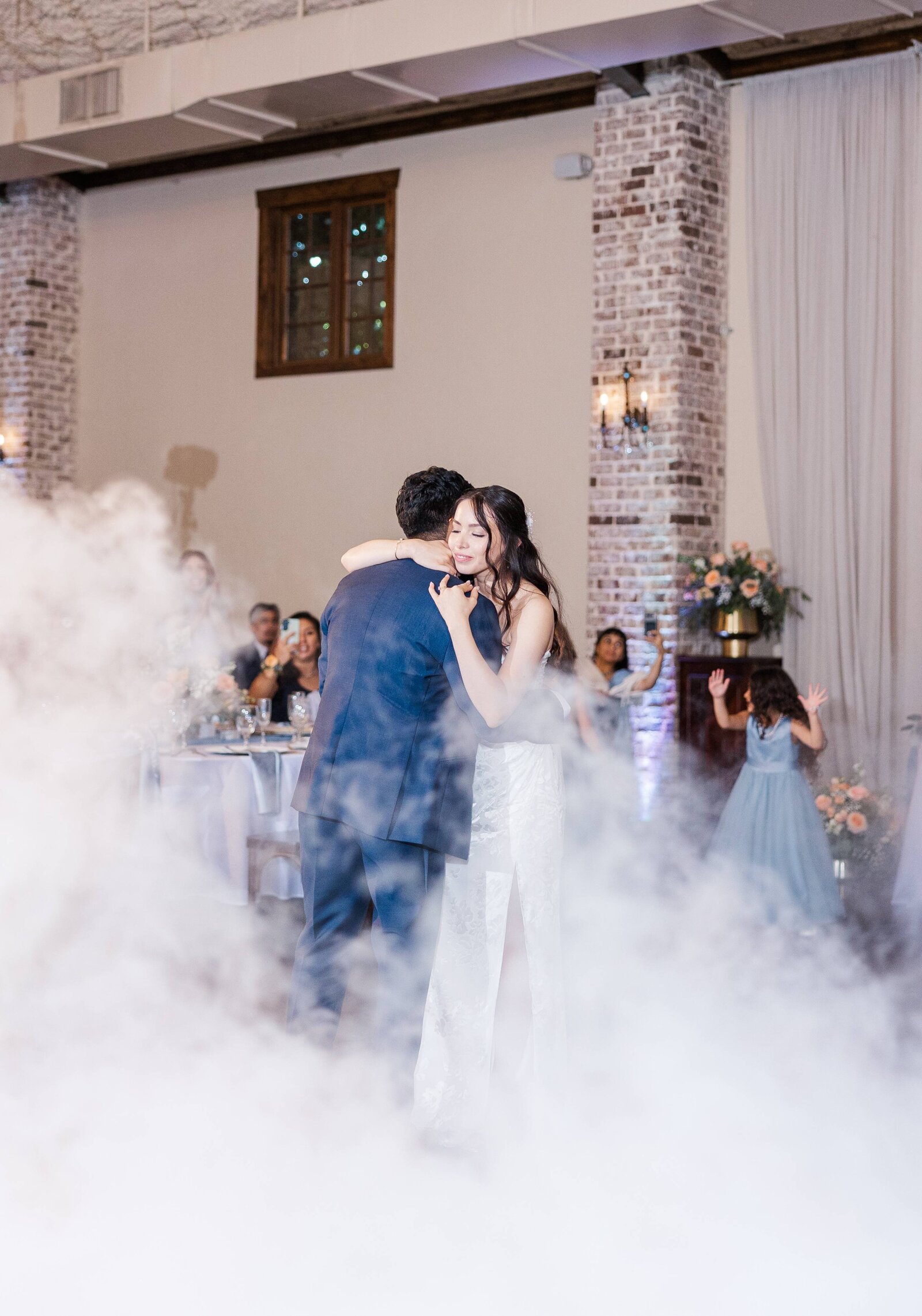 Bride-and-groom-first-dance