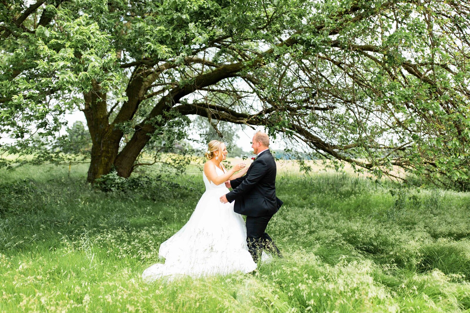Zach & Kendall-Abigail Edmons-Fort Wayne Indiana Wedding Photographer-42