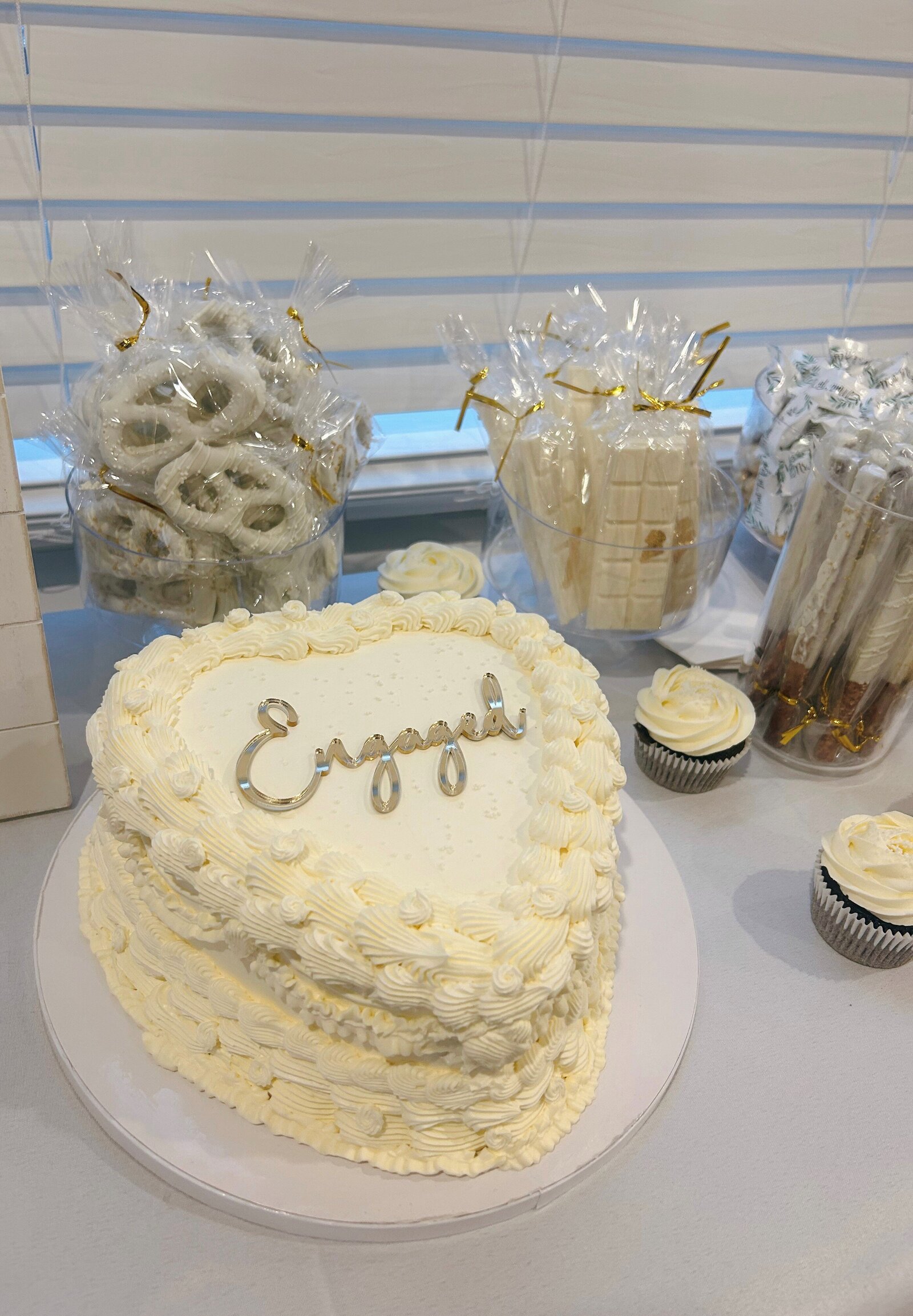 engaged cake