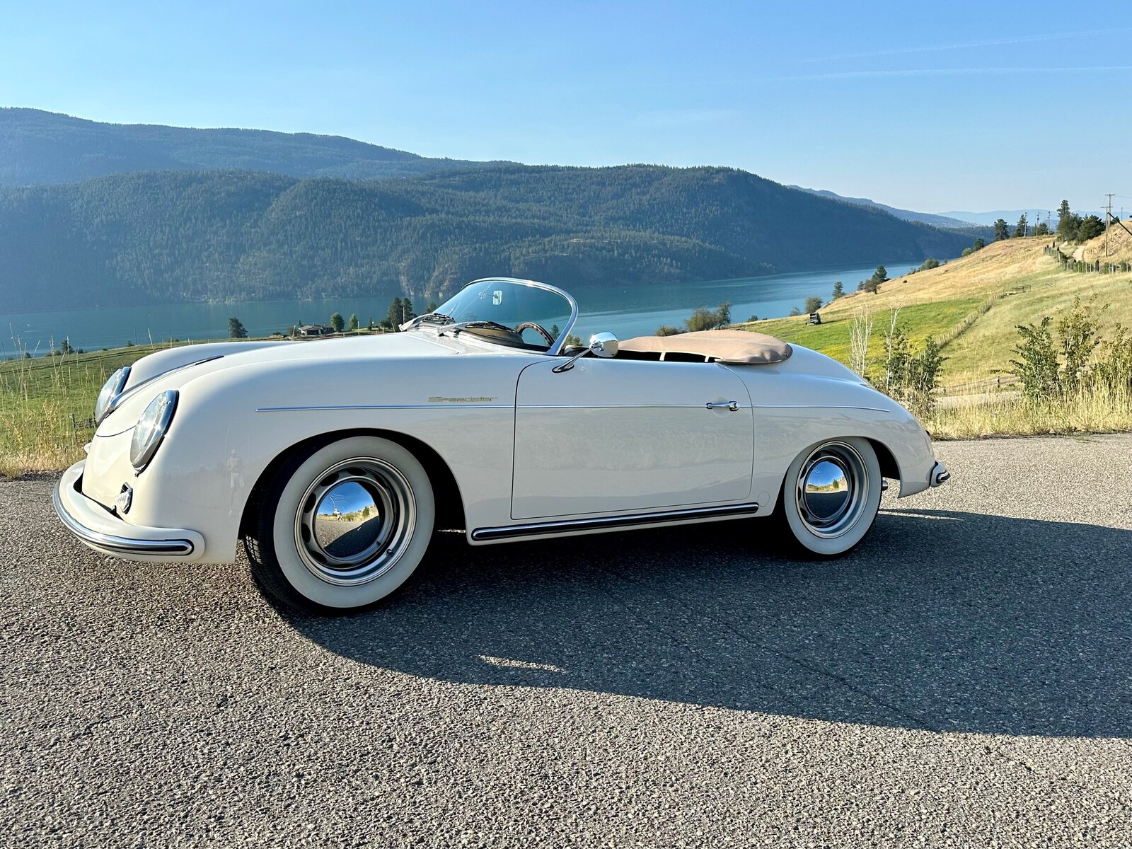 Classic Wedding Car for Hire in Vancouver | Vintage Porsche