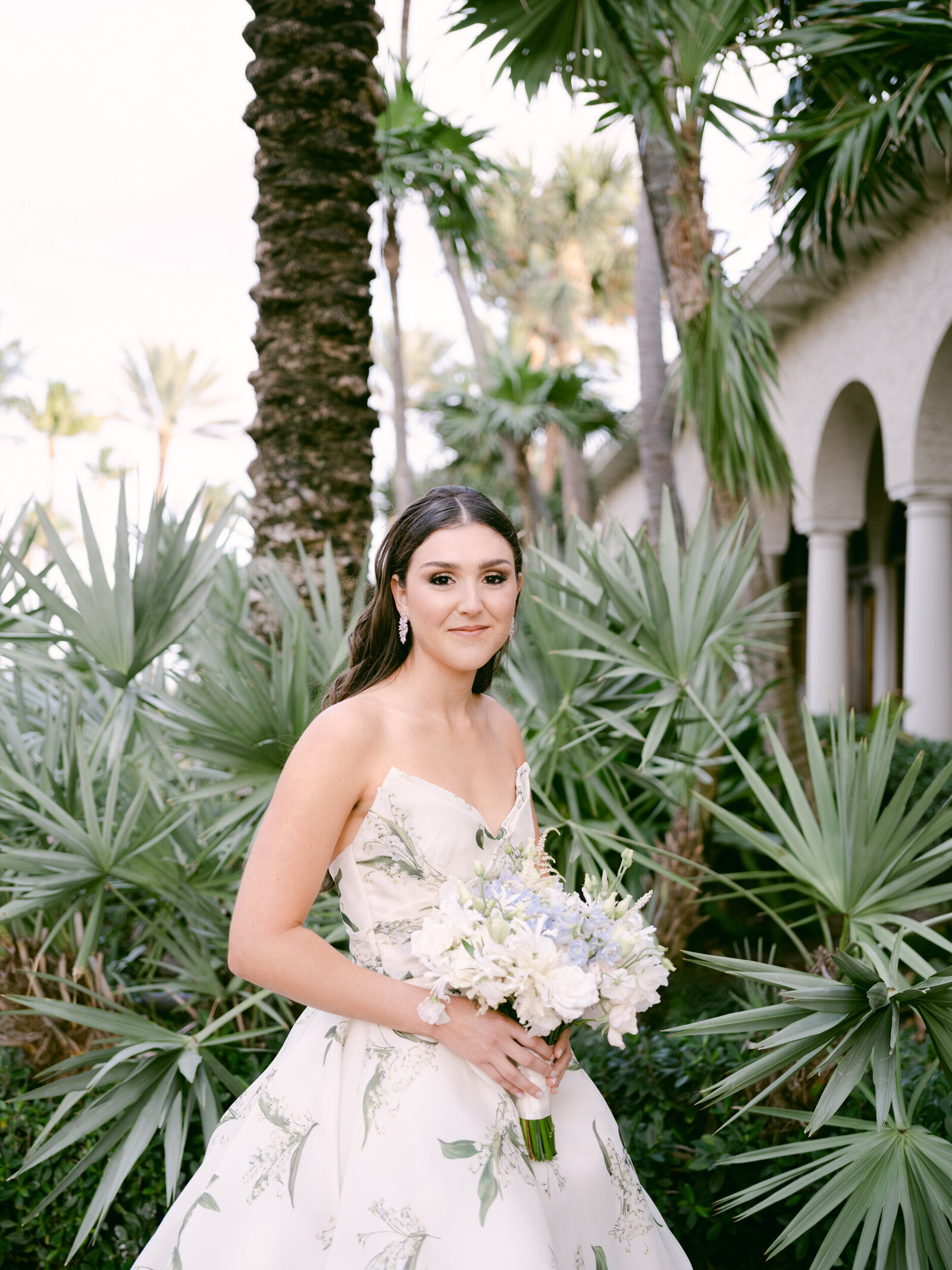 the-breakers-palm-beach-monique-lhuillier-bride-guerdy-design-renny-and-reed-the-new-york-times-BAZAAR-brides-Little-Black-Book-harpers-BAZAAR-A-Top-Wedding-Photographer-in-the-World-judith-rae-0314