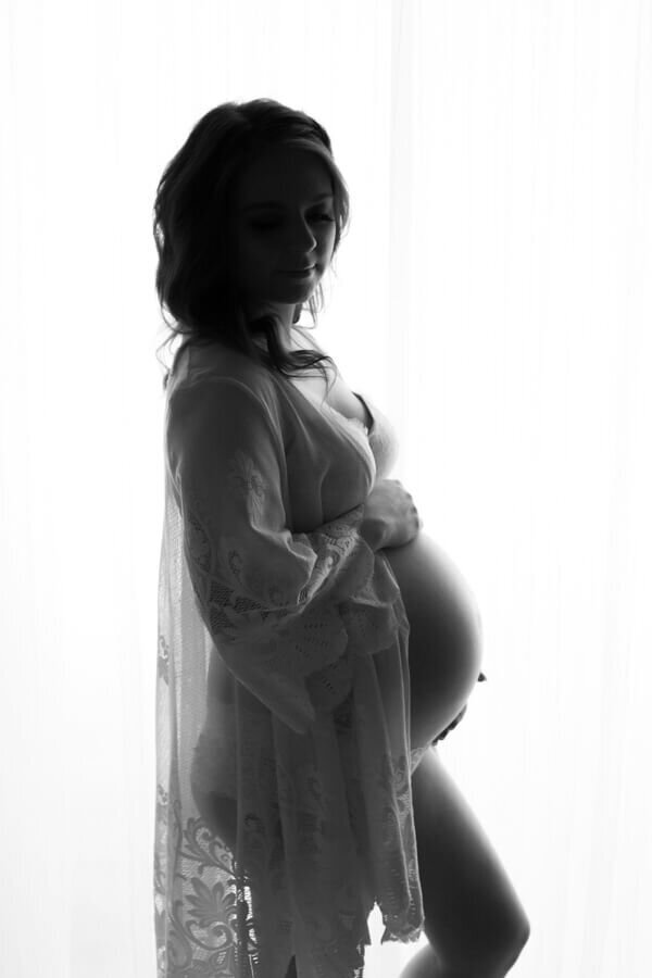 silhouette_maternity_session