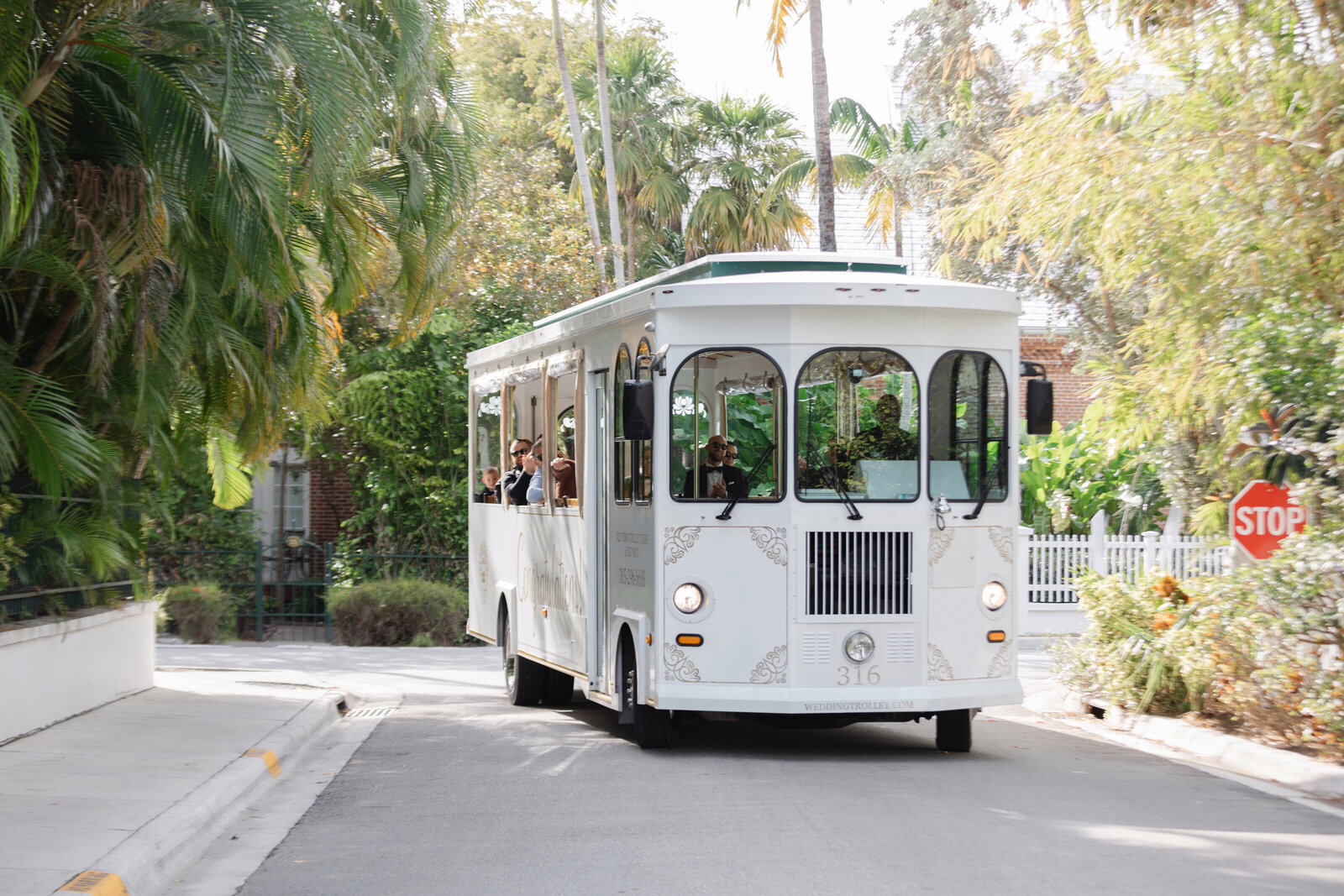 key west wedding transportation, wedding trolley, historic tours of america, wedding party photos