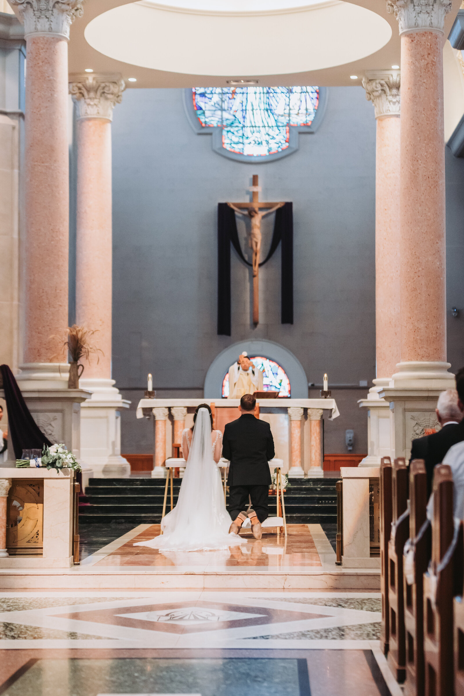 laurenandtimMass-28