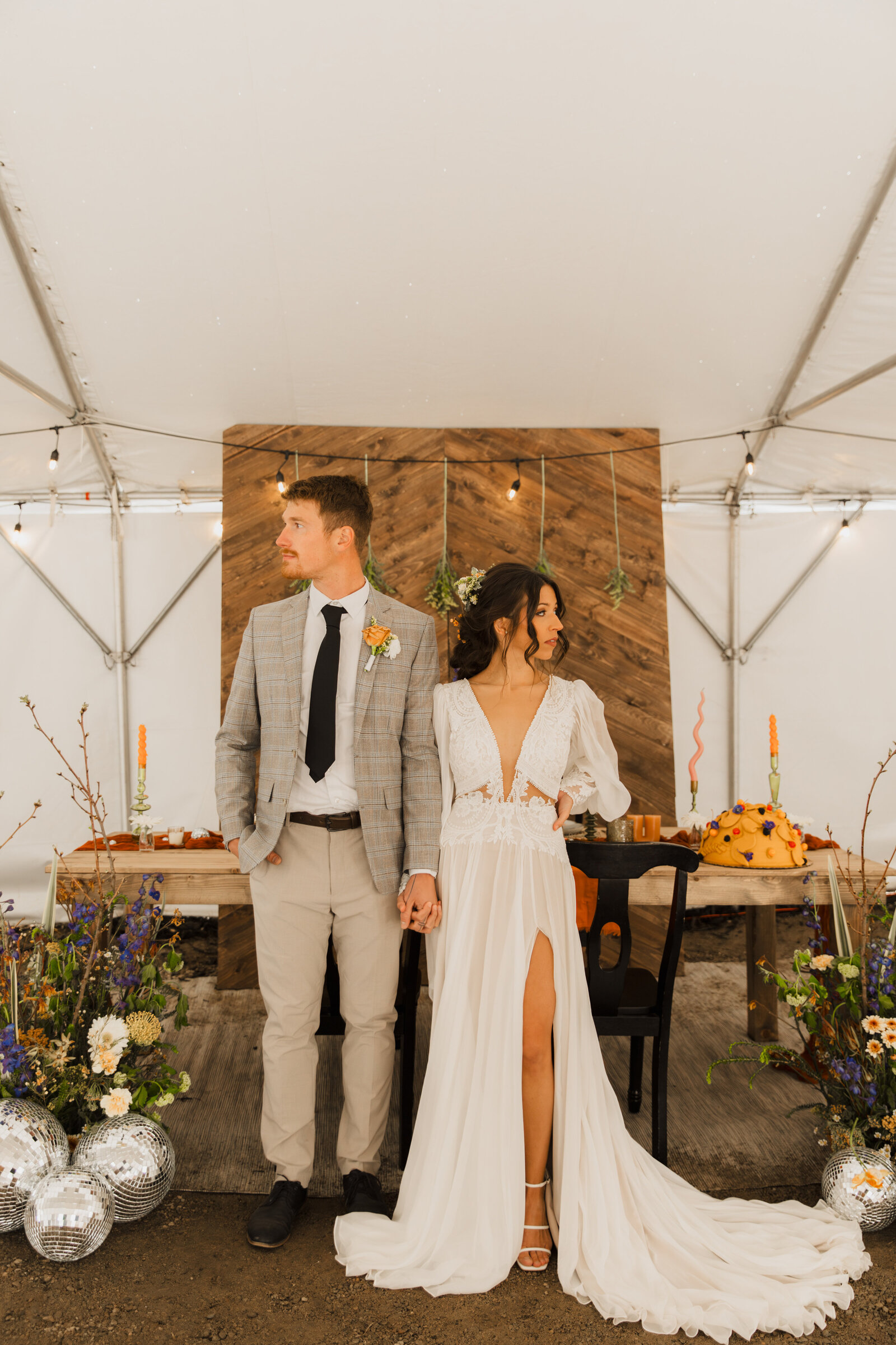 retro-themed-wedding