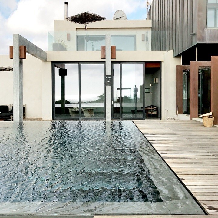 the modern pool at areias do seixo