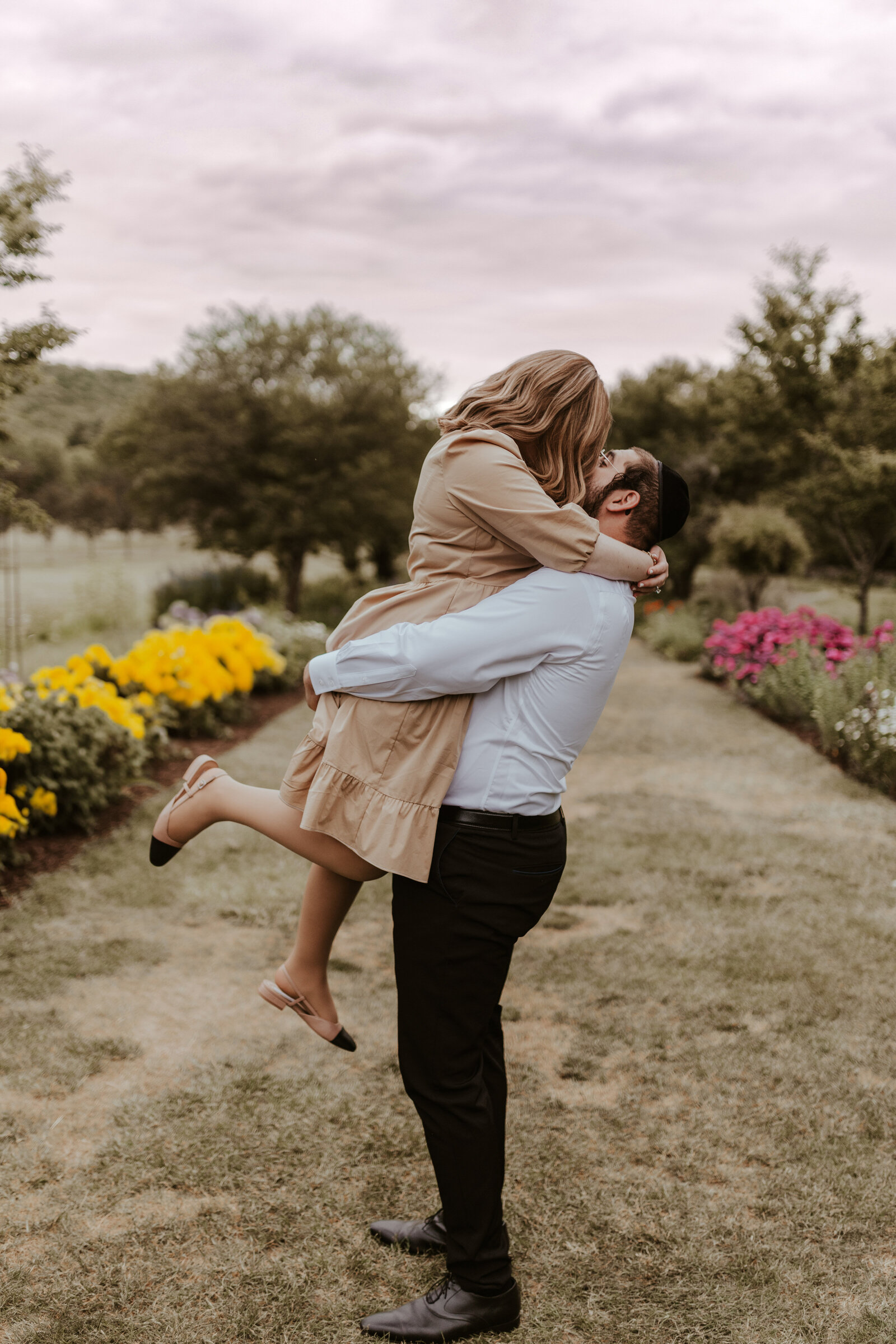 Romantic-Anniversary-Botanical-Gardens-Love-to-Lens-Photography-(81)