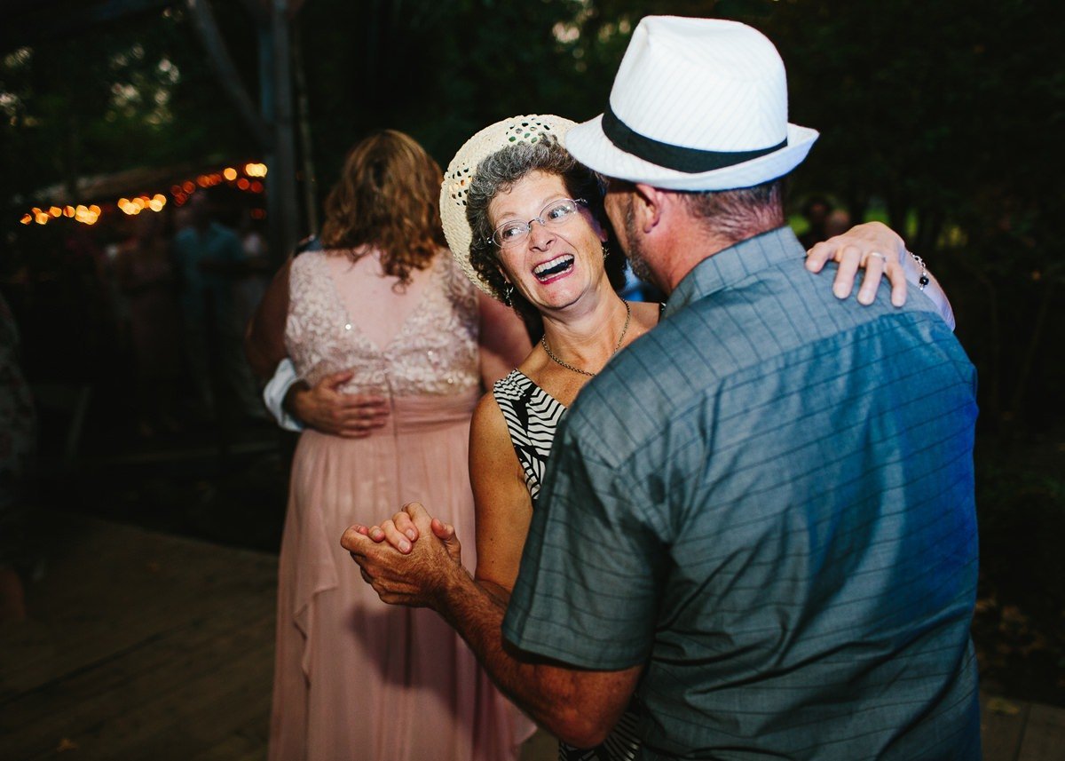 fun-photographer_wedding_seattle_washington
