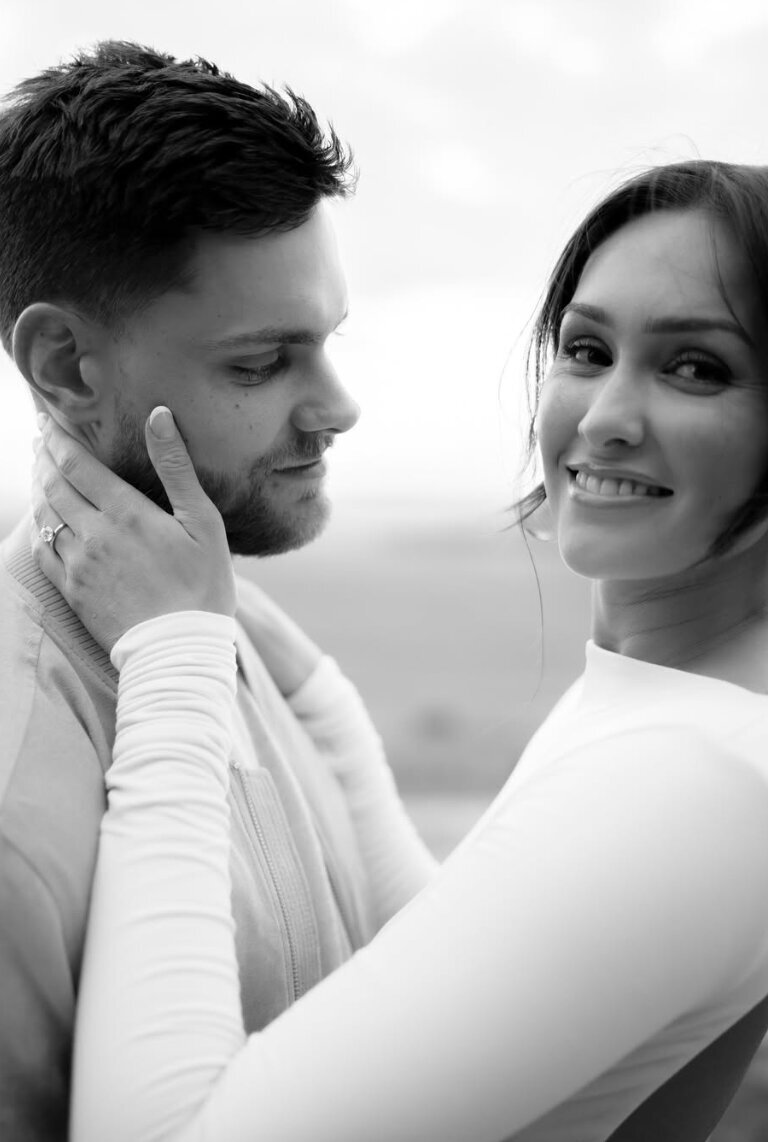 champagne-france-stylish-couple-proposal-by-rachel-pietri-photography-19