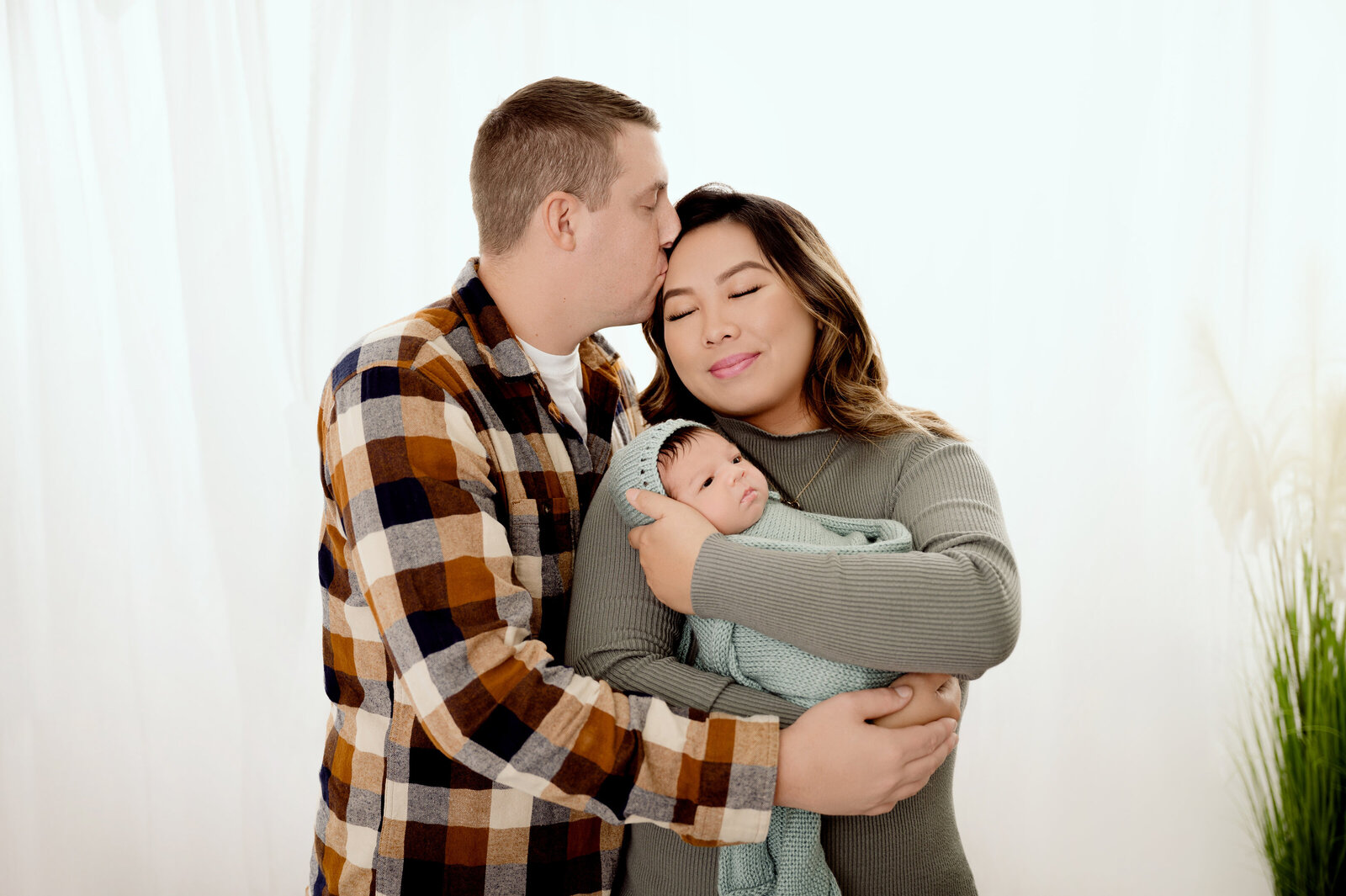 Minnesota Newborn Photographer -  Nicole Hollenkamp - Central Minnesota