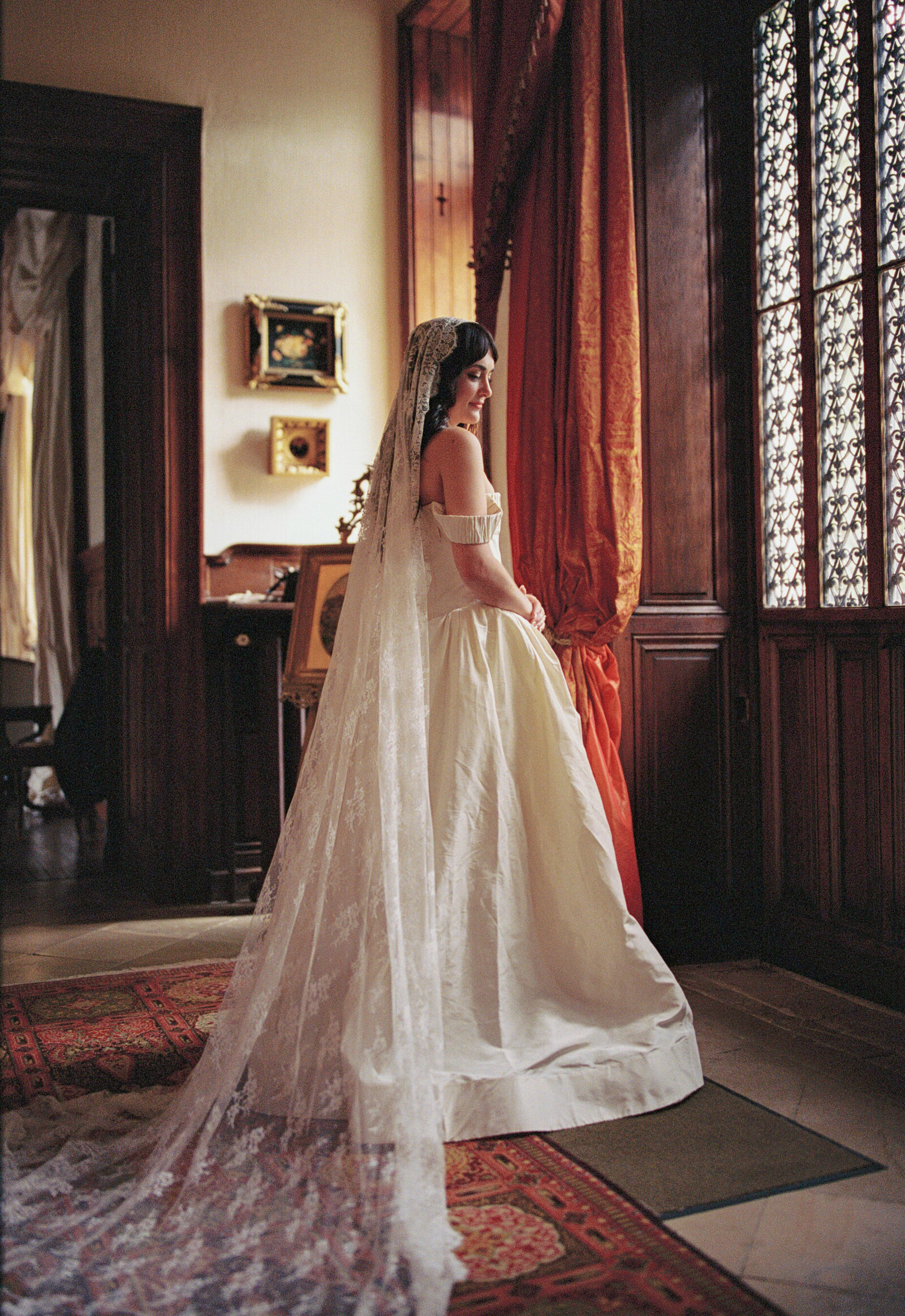 Film-Wedding-Photographer-Zara-Staples-Weddings137