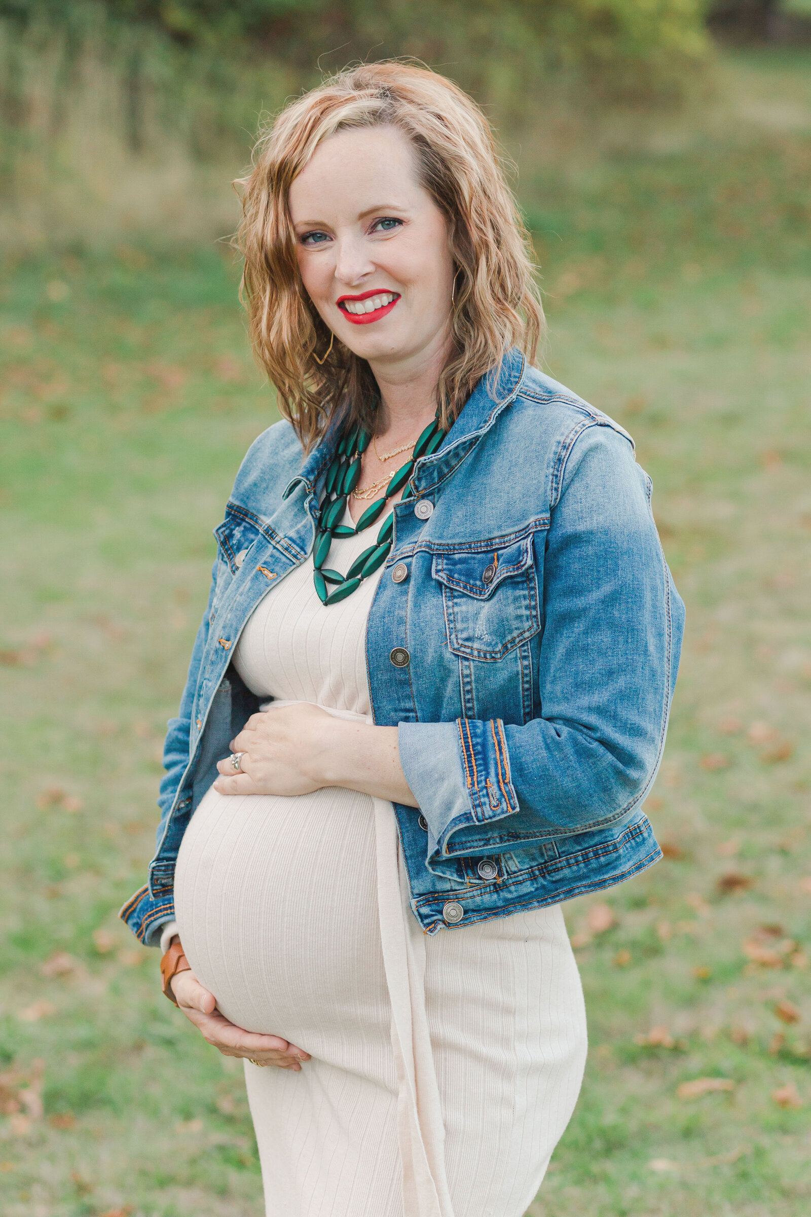 Fall maternity photos in Salem Oregon