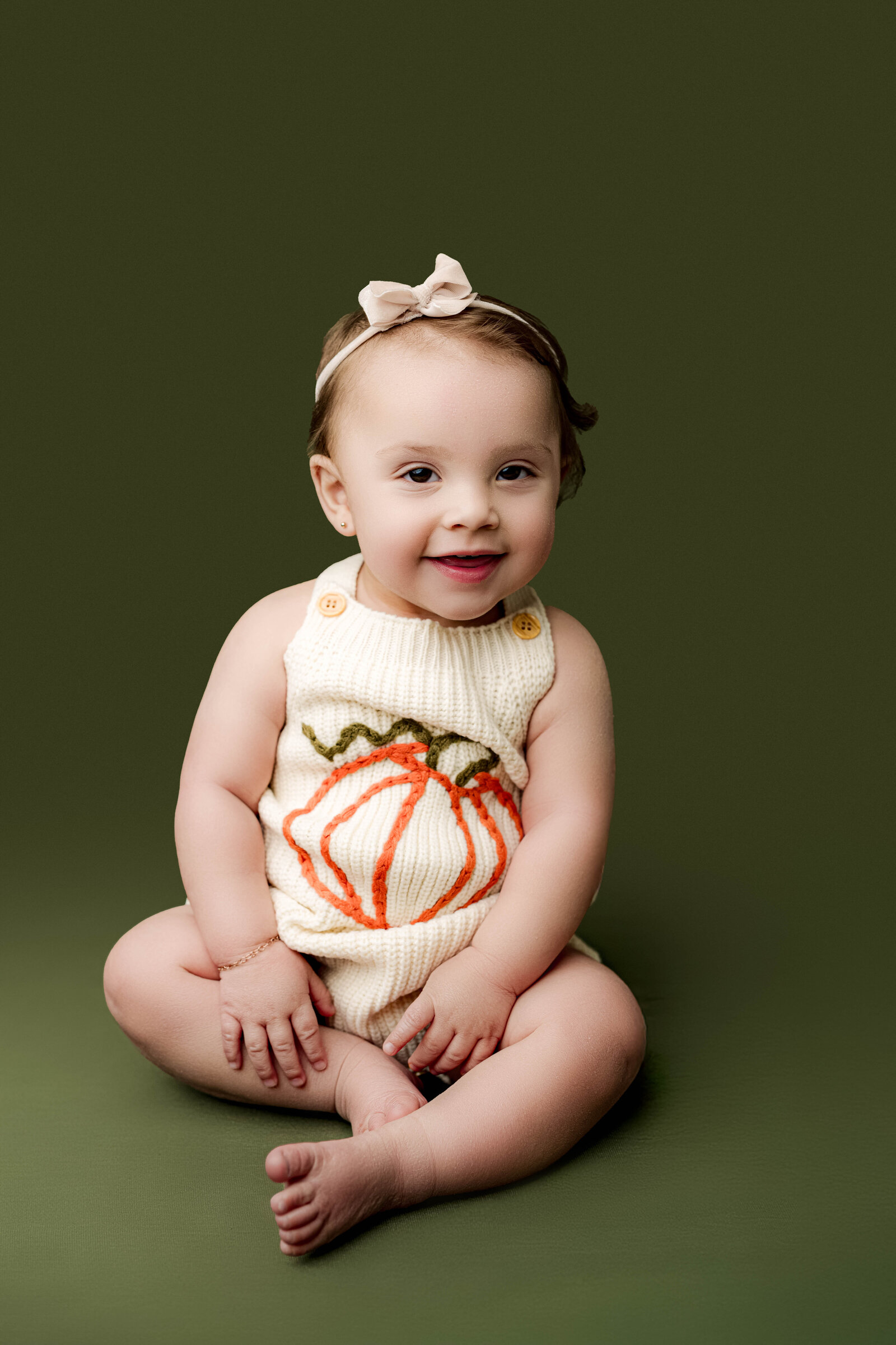 Everly-Cake Smash-NicSo Studio-Charlotte-13