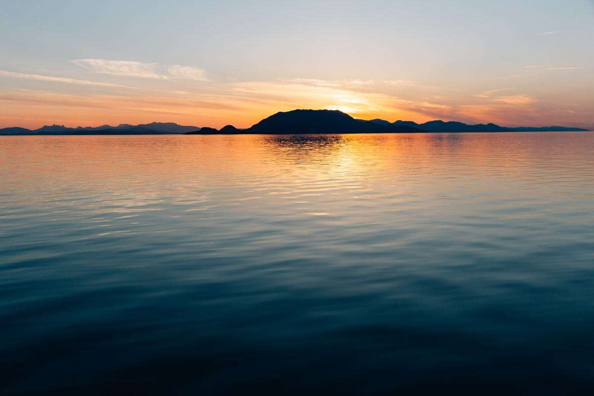 sunset-cameron-zegers-travel-photographer-alaska-uncruise-seattle