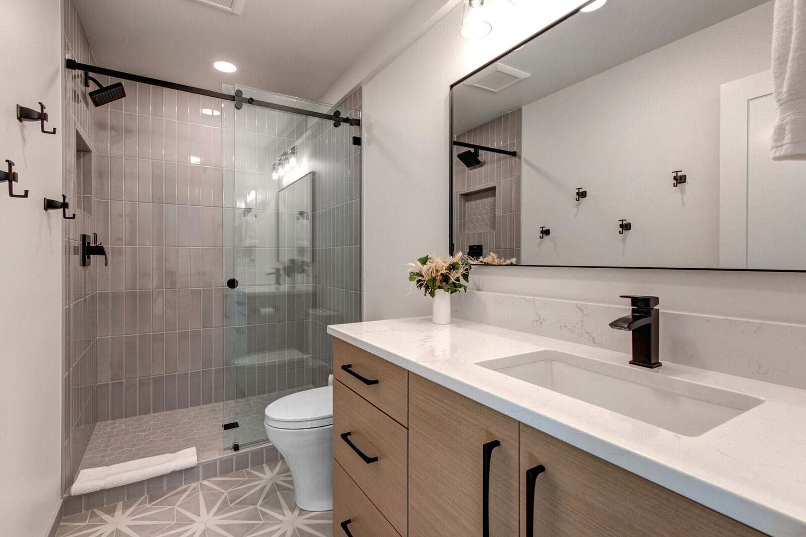 Heber-City-Interior-Designer-Chalet-and-Co-organic-modern-bathroom-style