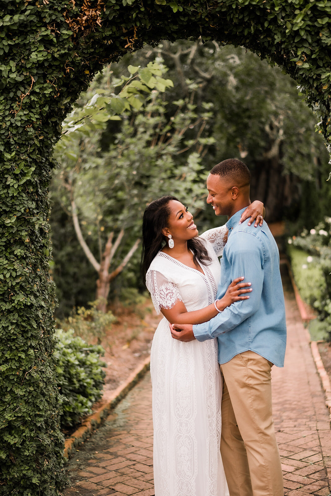 engagement photos Cummer Museum of Art and  Gardens chabeli woolsey photography -55