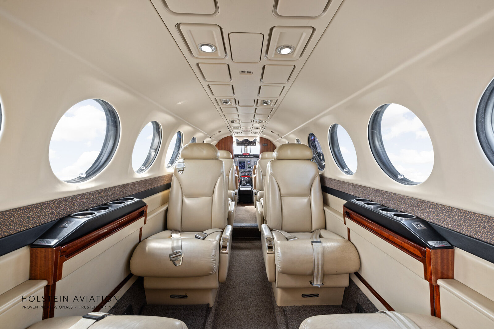 KingAir350 N427BC Watermark