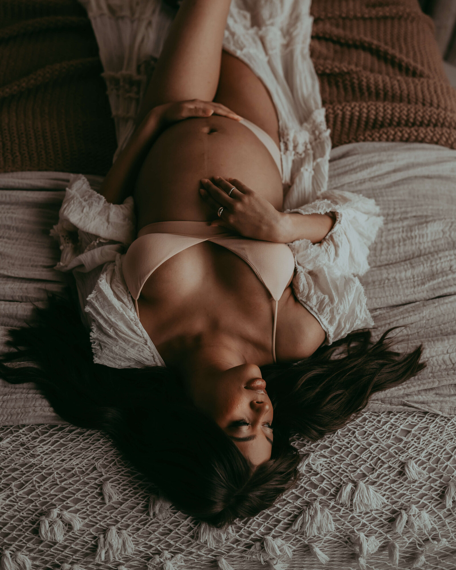 solo maternity photo