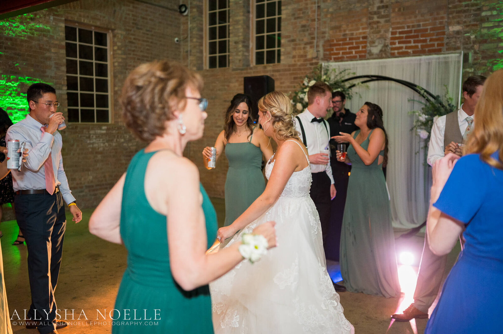 Wedding-at-The-Factory-on-Barclay-in-Milwaukee-1311
