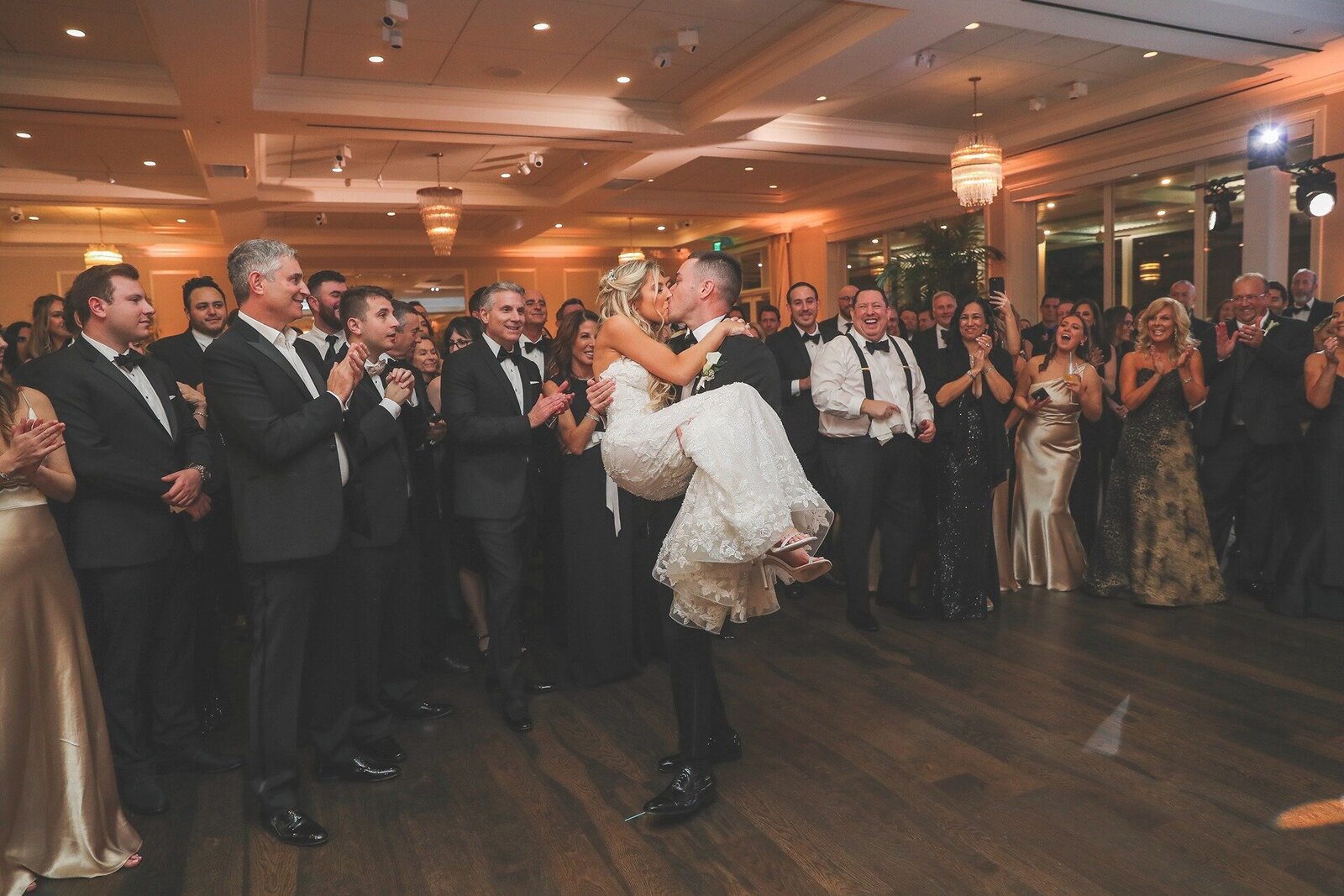 first-dance-pelican-club-wedding-reception-2