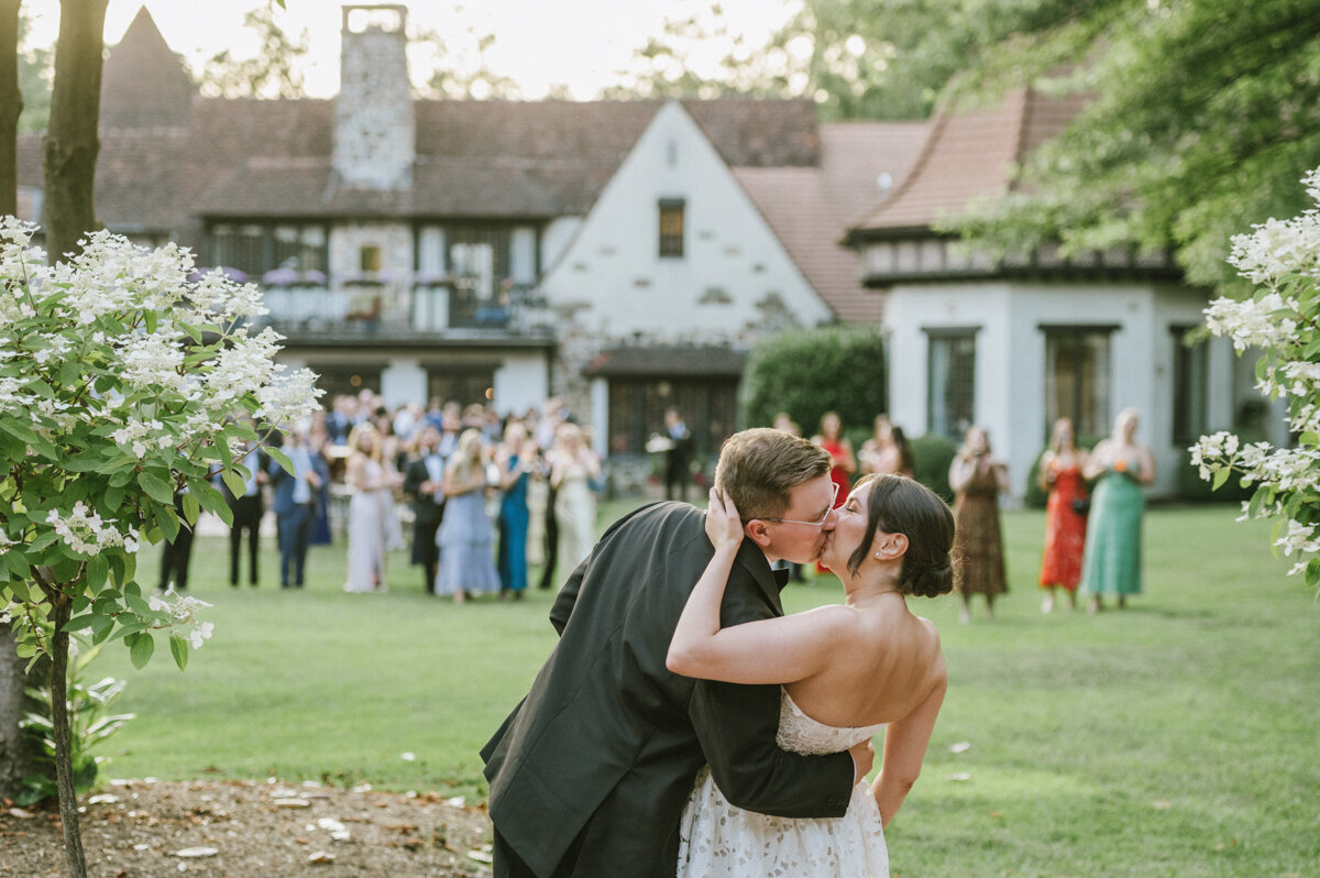 Pleasantdale-Chateau-wedding--0025