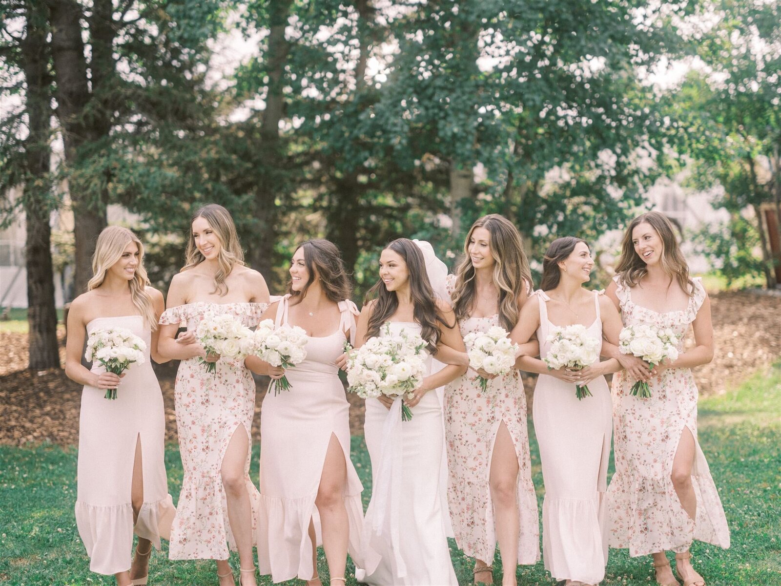 calgary-wedding-photographers-nicole-sarah-estate-wedding-MC-364_websize