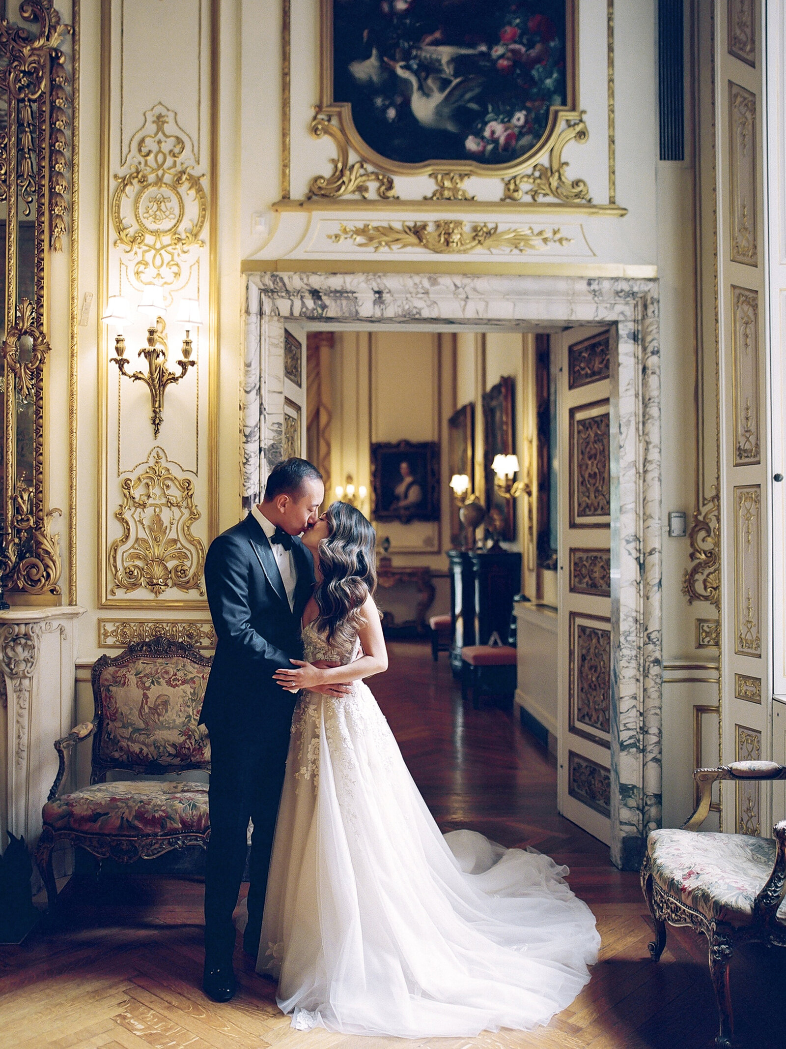 _Anderson_House_DC_Fine Art Film Wedding Luxury Photographer Pam Barefoot Bride _Vicki_Grafton_Photography.JPG35