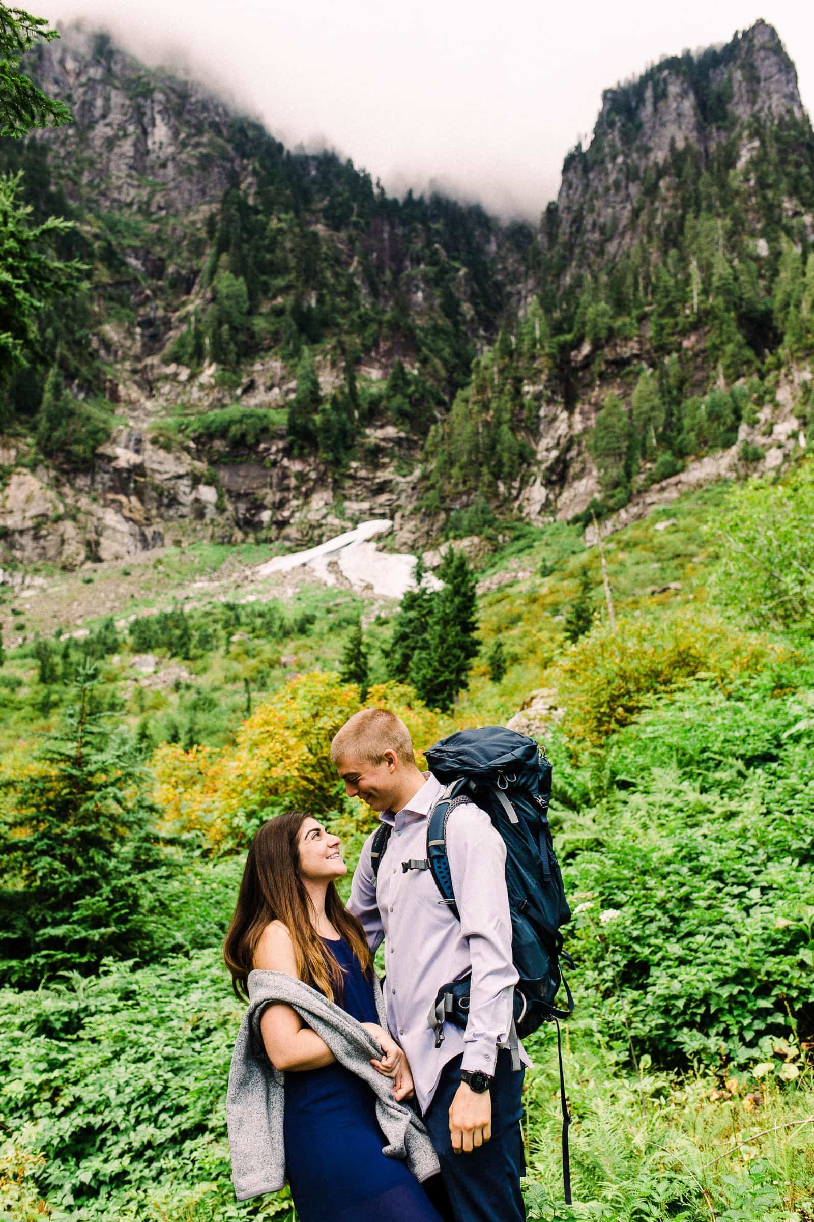 Couple backpacking in Washington mountains