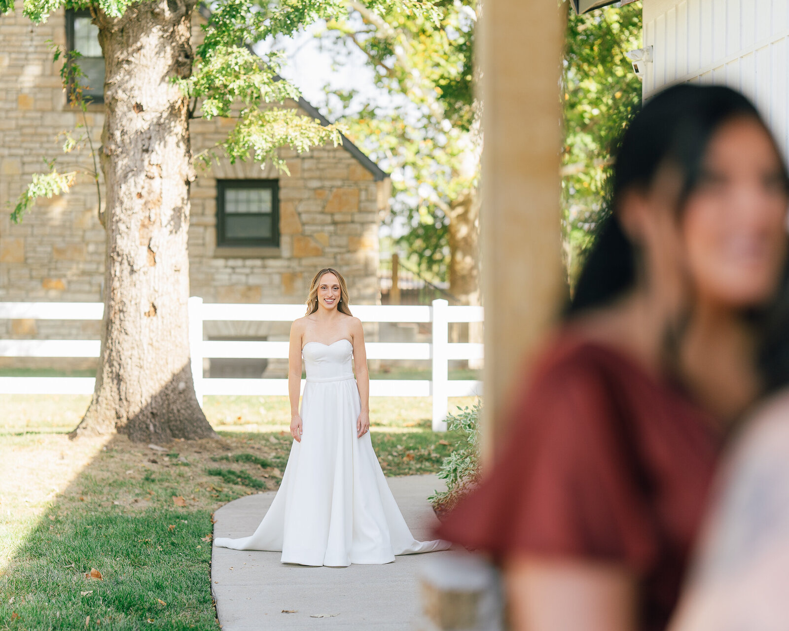 Saenz The Farmhouse KC Event Venue Wedding81
